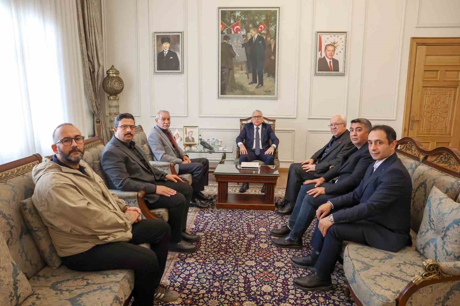 Sivaslı yüzbaşının 110 yıllık hasreti torununa ulaştı