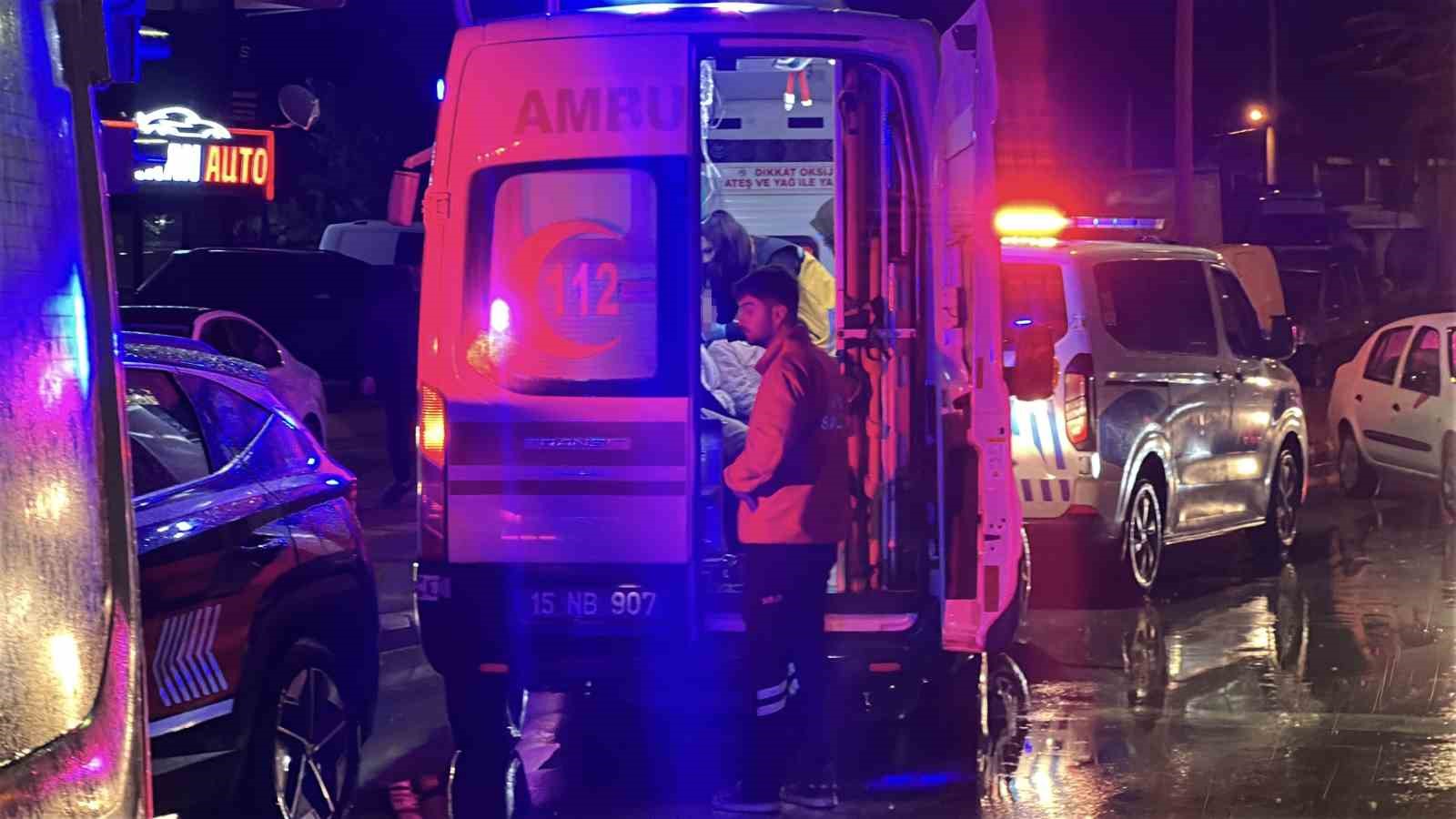 Burdur’da öğrenci servisi ile otomobil çarpıştı: 12 öğrenci hafif yaralı