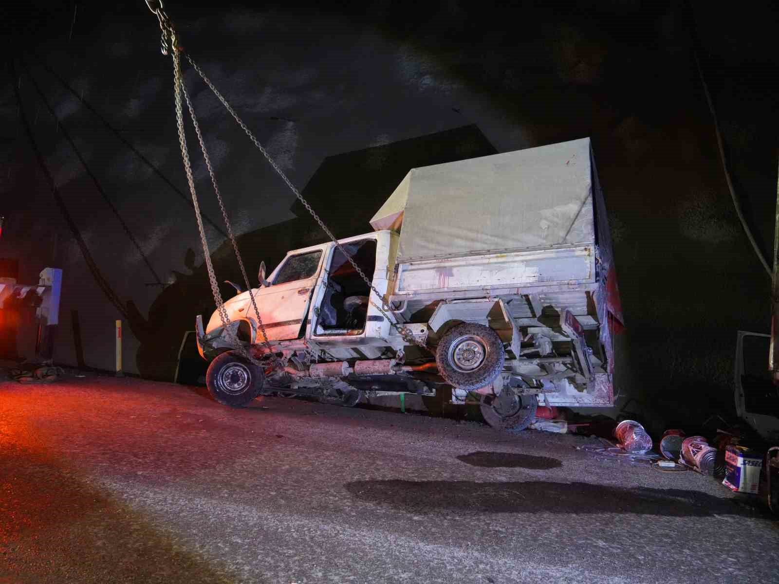 Kastamonu’da iki kamyonet çarpıştı: 9 yaralı