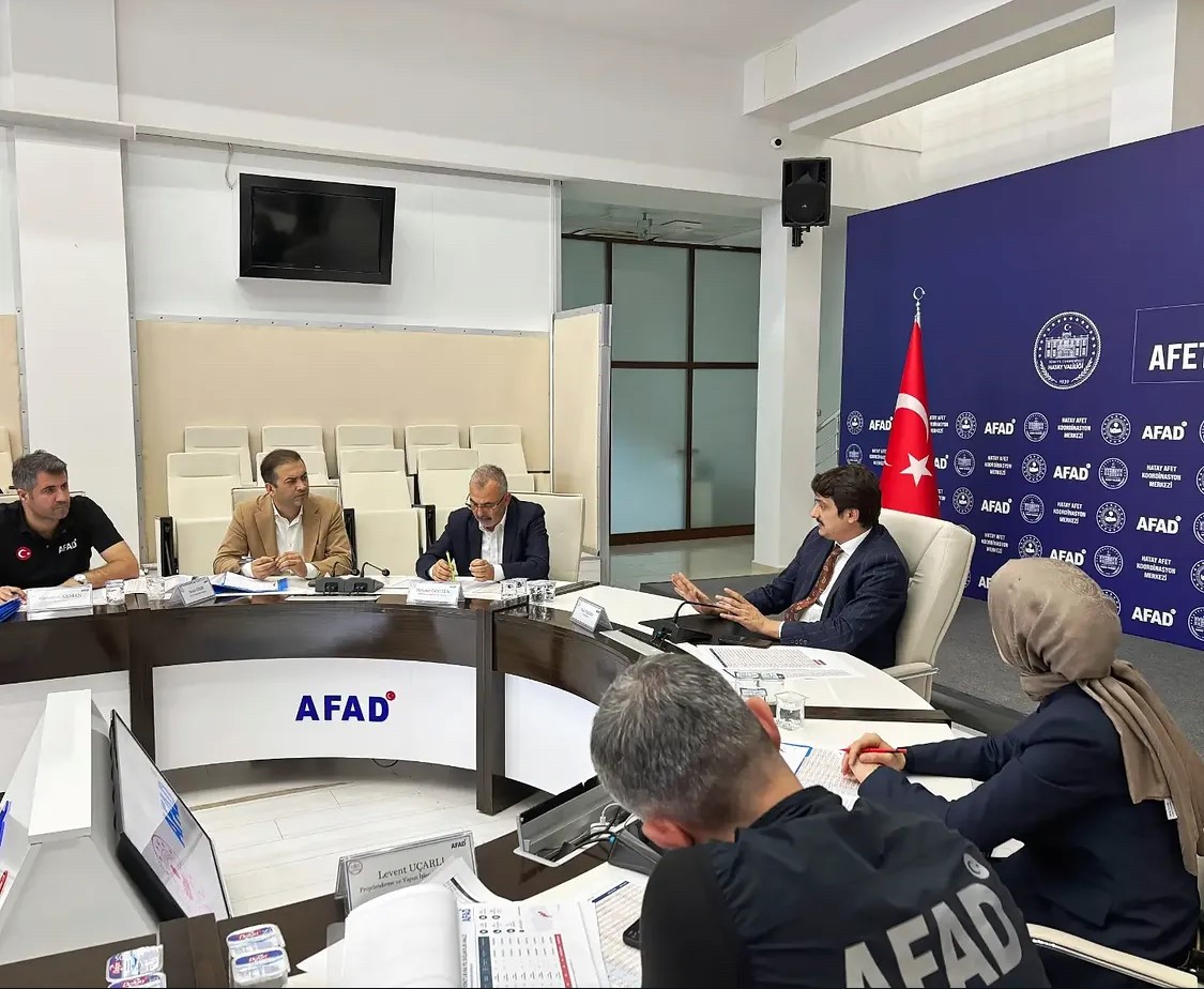 Hatay’da kırsal afet konutlarının yapım süreci değerlendirildi