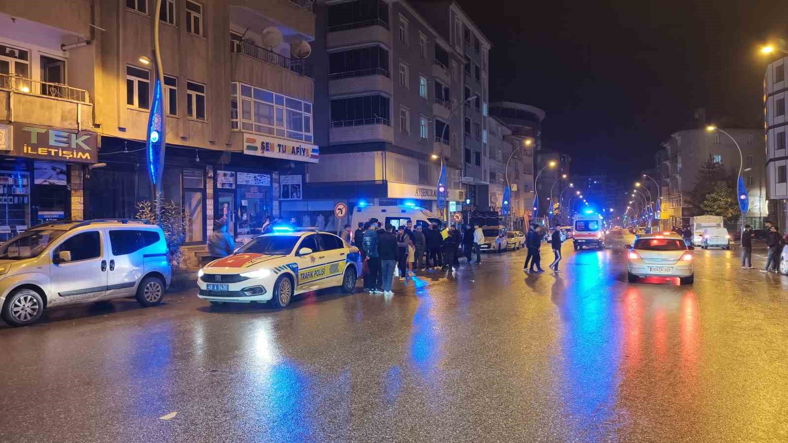 Muş’ta otomobil ile motosiklet çarpıştı: 2 yaralı