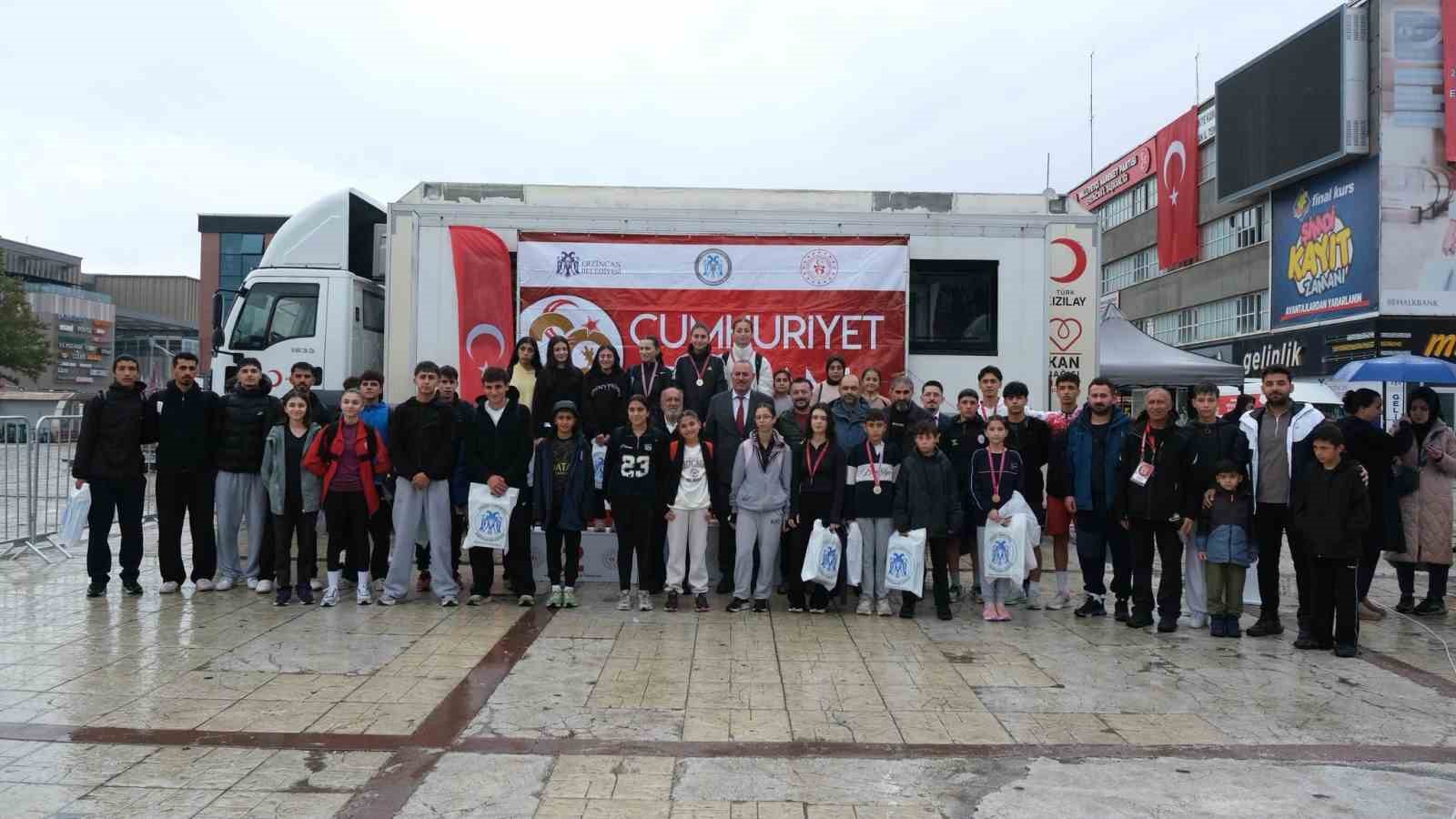 Erzincan’da Cumhuriyet Kupası müsabakaları düzenlendi