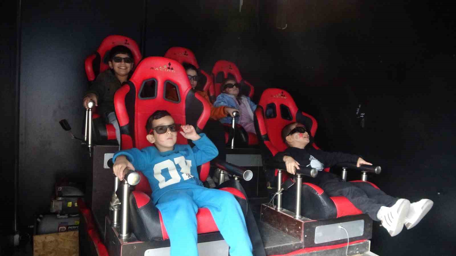 Yeşil Vatan Tırı Bursa’da çocuklarla buluştu