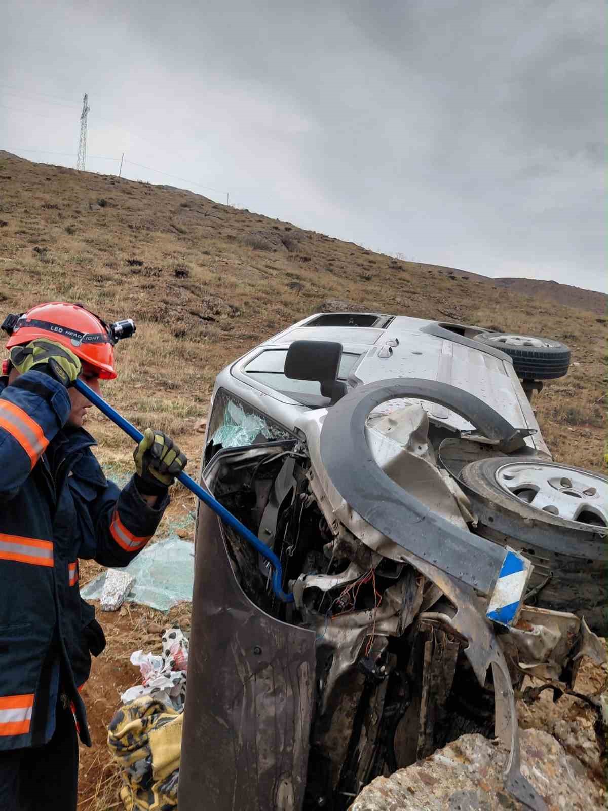 Yüksekova’da iki ayrı trafik kazasında 9 kişi yaralandı