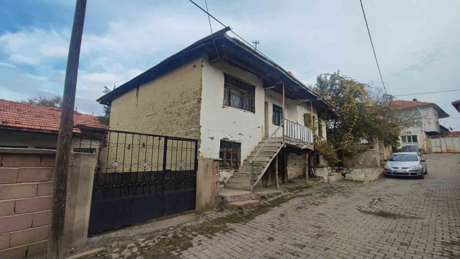 Yozgat’ta bu evden ekmek yiyen gençlerin askerden sağ salim döndüğüne inanılıyor