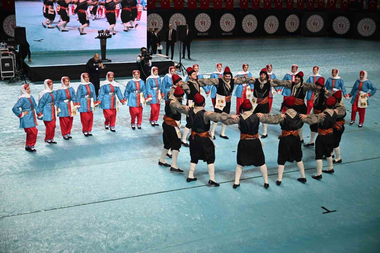 Kocaeli’de Cumhuriyet Bayramı kutlamalarında renkli görüntüler