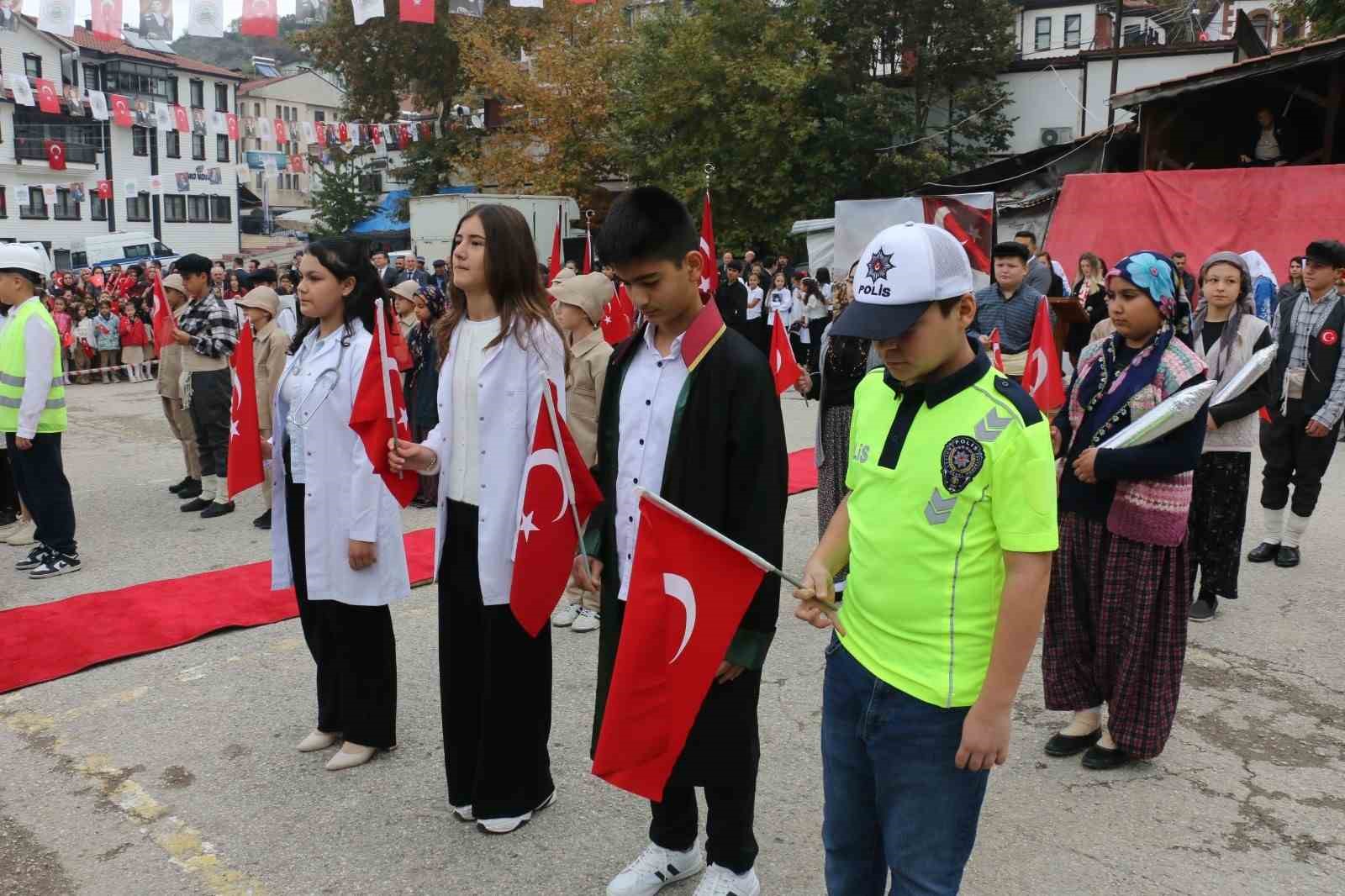 Mudurnu’da 29 Ekim Cumhuriyet Bayramı coşkuyla kutlandı