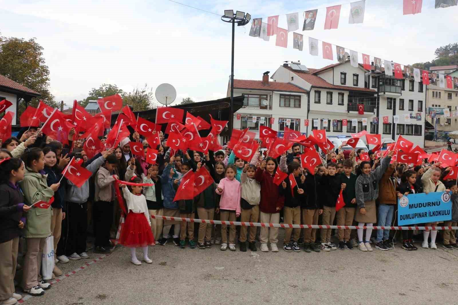 Mudurnu’da 29 Ekim Cumhuriyet Bayramı coşkuyla kutlandı