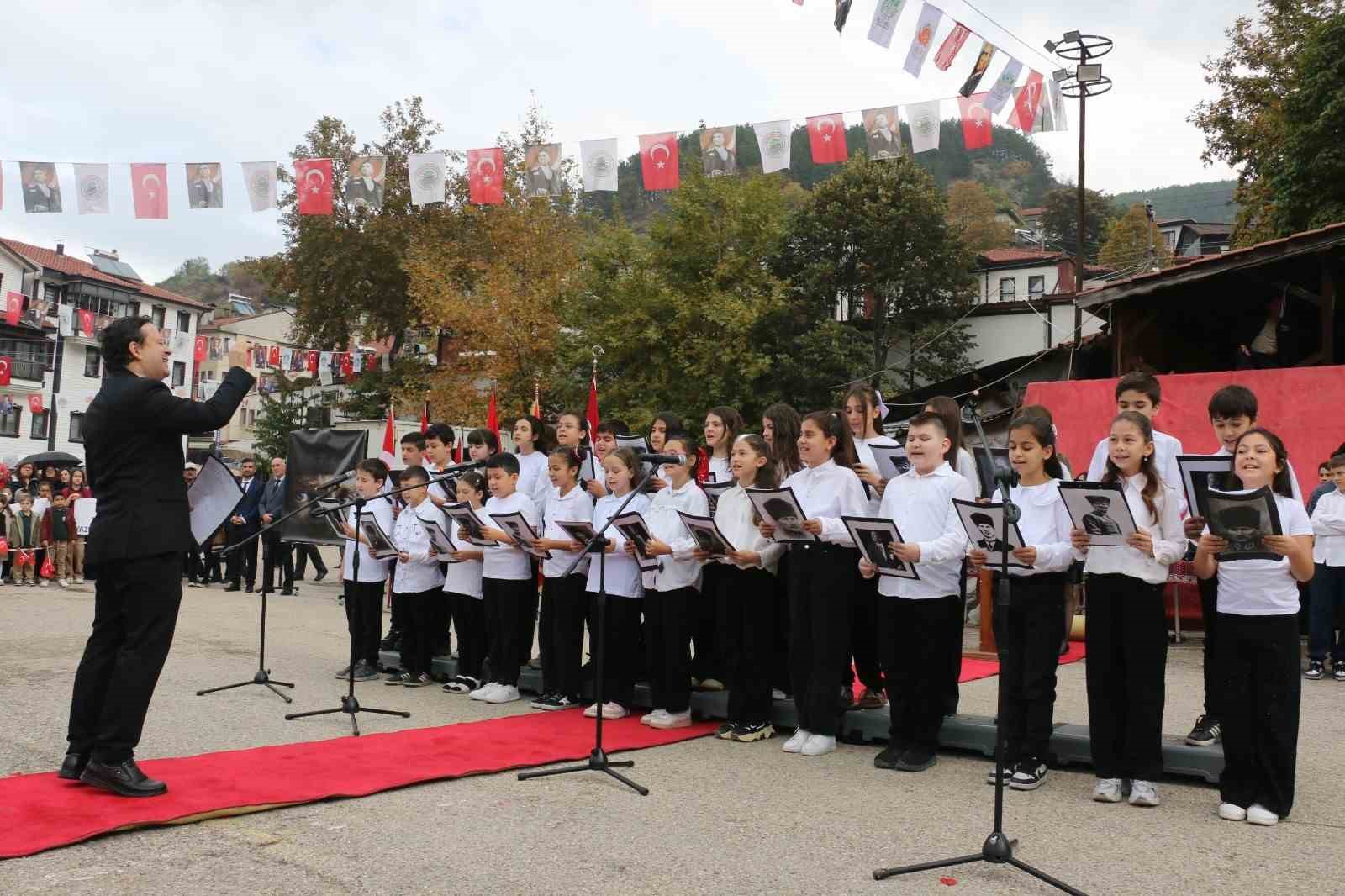 Mudurnu’da 29 Ekim Cumhuriyet Bayramı coşkuyla kutlandı