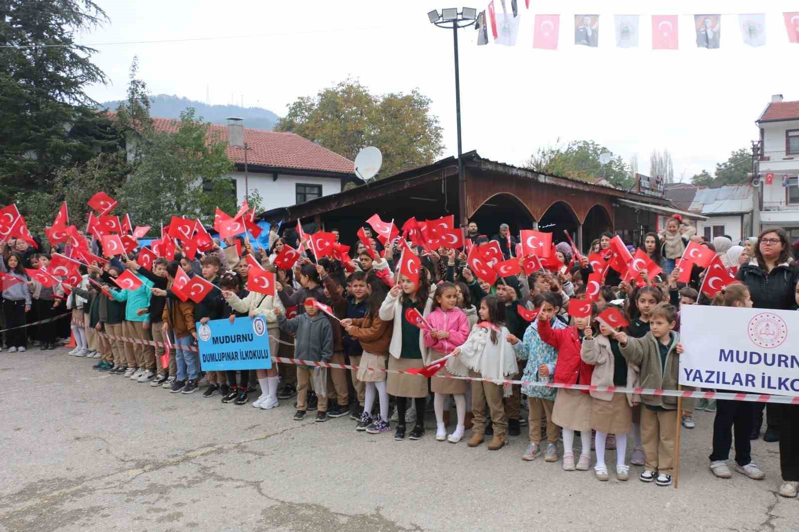Mudurnu’da 29 Ekim Cumhuriyet Bayramı coşkuyla kutlandı