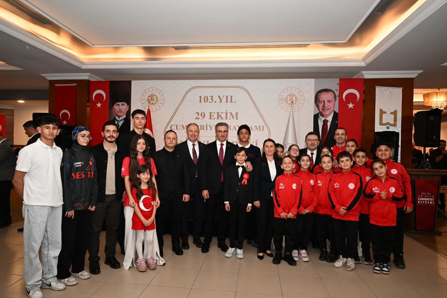 Erzurum’da Cumhuriyetin 103 yıl coşkusu