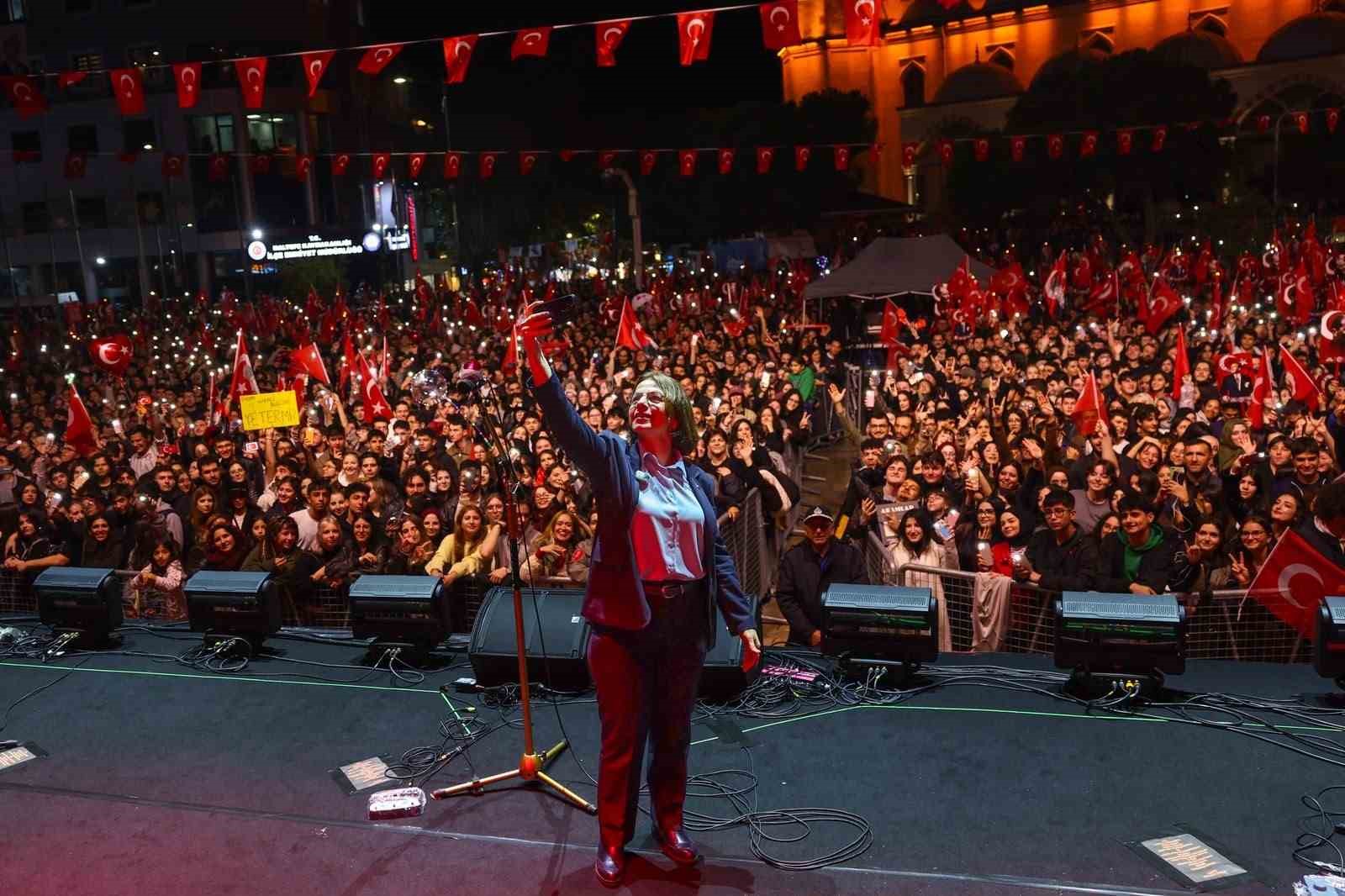 Cumhuriyet’in 103’üncü yılı Maltepe’de coşkuyla kutlandı