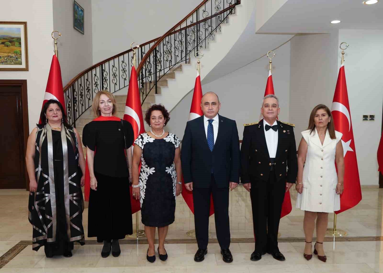 KKTC’de 29 Ekim Cumhuriyet Bayramı coşkuyla kutlandı