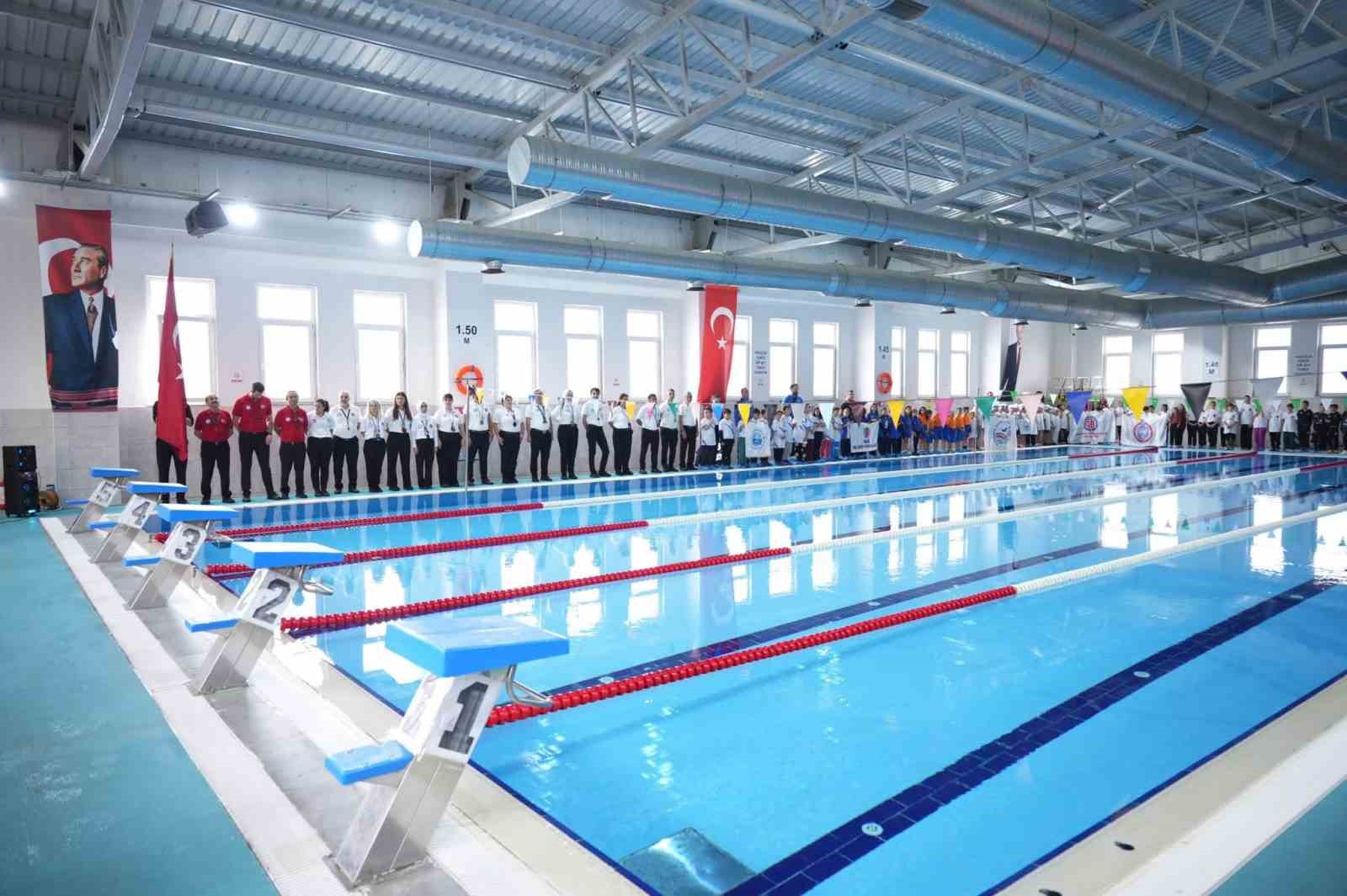 Cumhuriyet Kupası Yüzme Yarışları Yenişehir’de düzenlendi