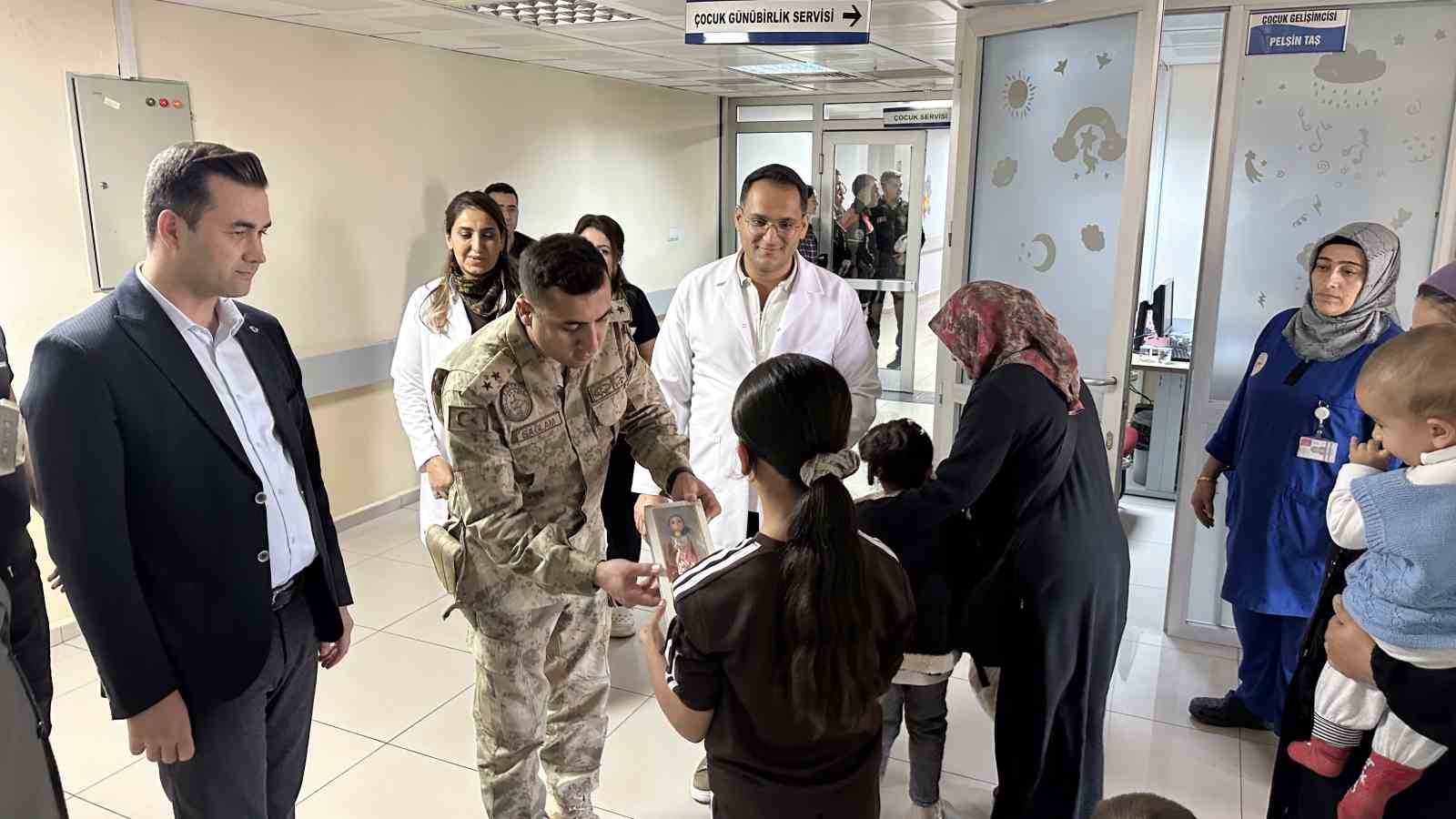 "Gülümse Midyat, Umut Çocuklarda" Projesi 6’ncı kez minik kalplere dokundu