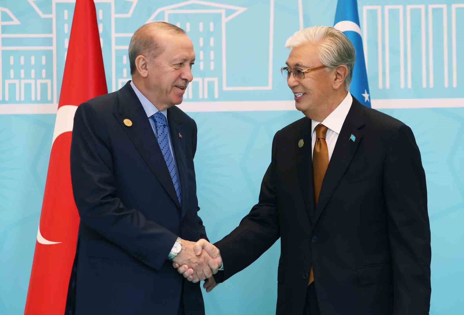 Cumhurbaşkanı Erdoğan, TDT Zirvesi’ne katılan liderleri karşıladı