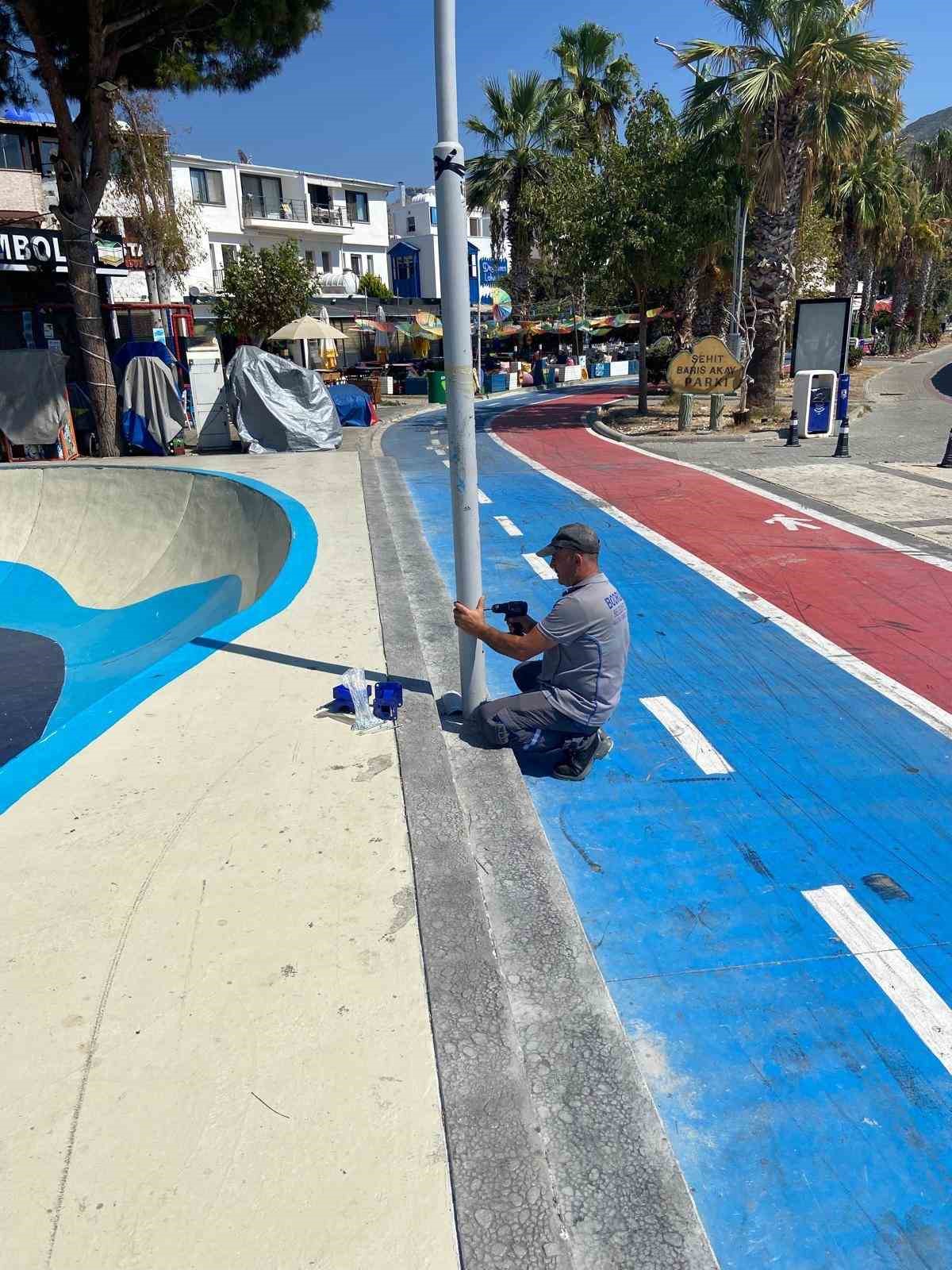 Bodrum’da belediye ekipleri sahada