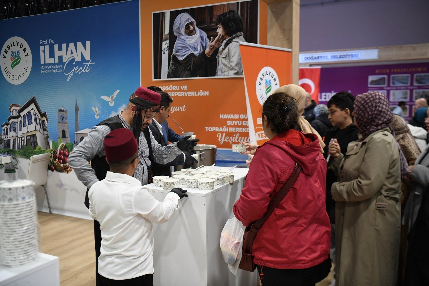 Yeşilyurt Belediyesinin tanıtım standı İstanbul’da yoğun ilgi görüyor
