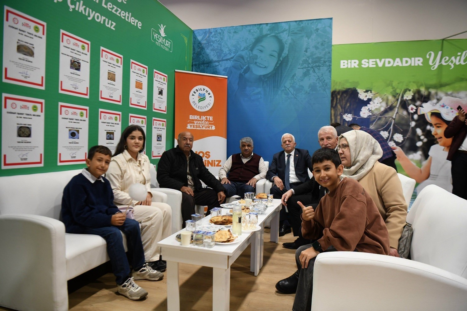 Yeşilyurt Belediyesinin tanıtım standı İstanbul’da yoğun ilgi görüyor