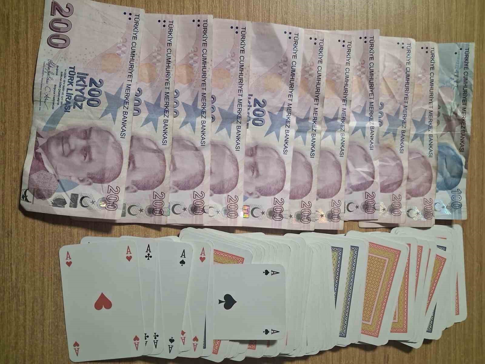 Kumar denetimlerinde 6 kişiye 69 bin 624 lira ceza