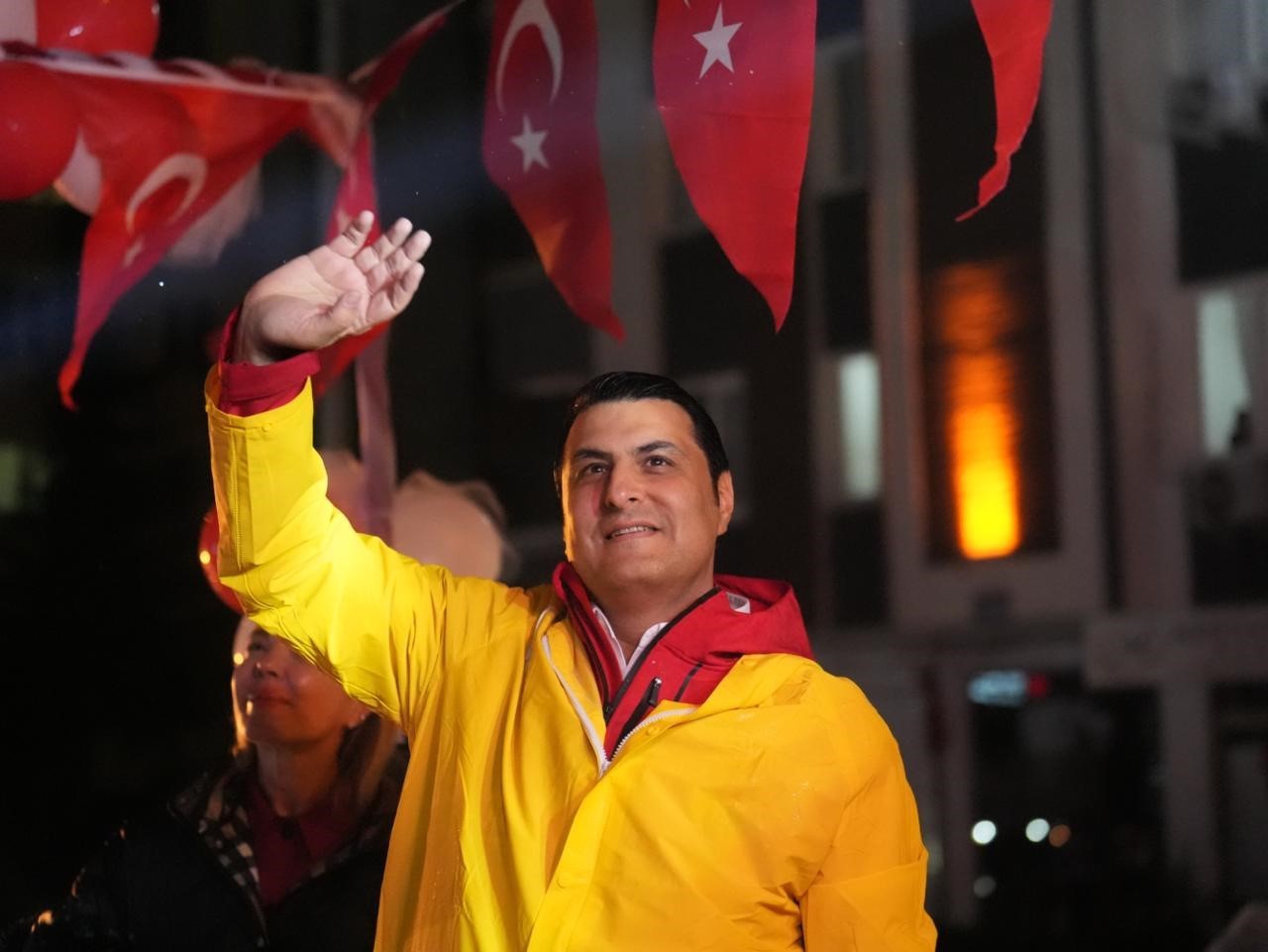 Şehitkamil’de yağmur değil, cumhuriyet coşkusu yağdı