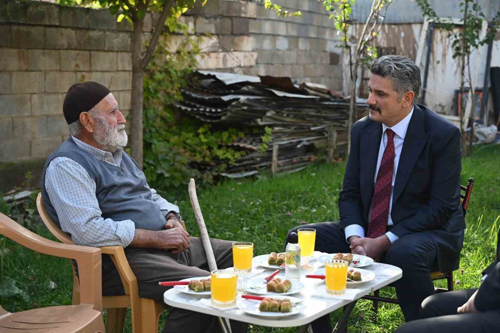 Erzincan Emniyet Müdürü Doköz’den şehit ailesine ziyaret