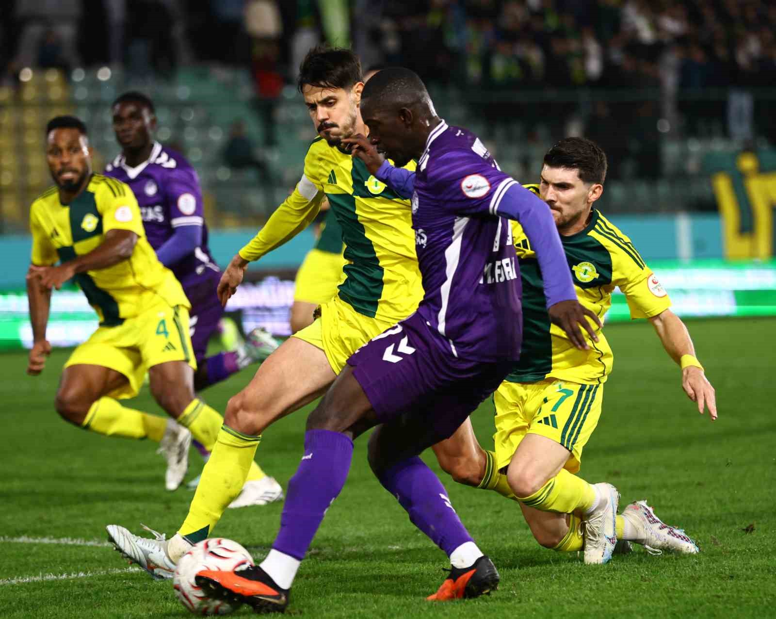 Trendyol 1. Lig: Esenler Erokspor: 3 - Ankara Keçiörengücü: 2
