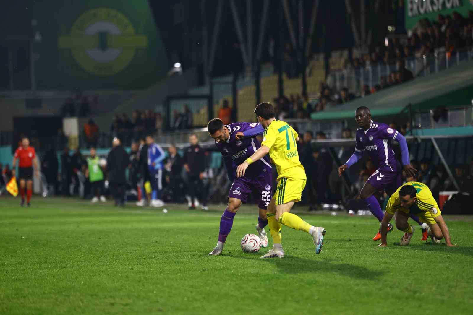 Trendyol 1. Lig: Esenler Erokspor: 3 - Ankara Keçiörengücü: 2