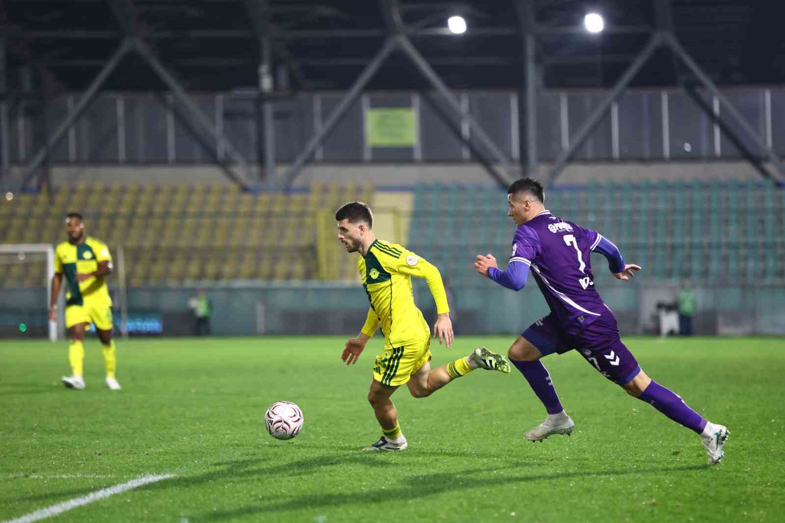 Trendyol 1. Lig: Esenler Erokspor: 3 - Ankara Keçiörengücü: 2