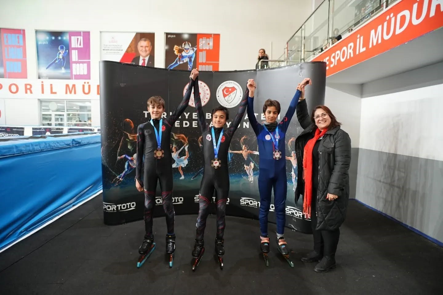 Short Track heyecan sürüyor