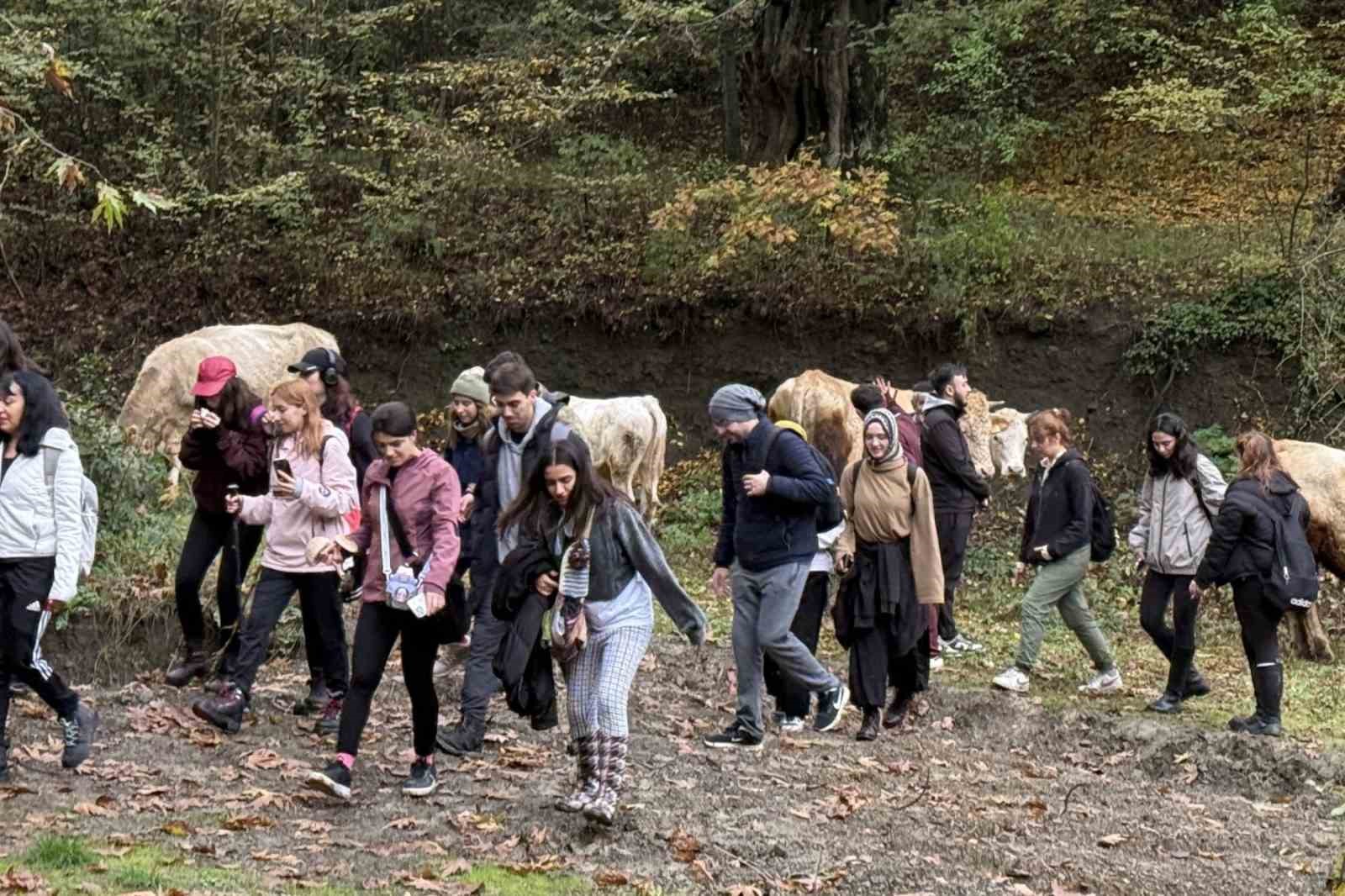 Mysia Yolları’nda Cumhuriyet Bayramı yürüyüşü