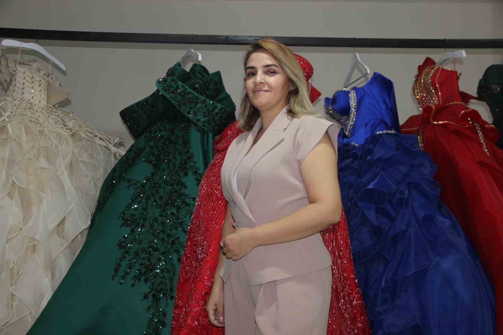 Şırnak’ta annesinden ilham alan girişimci kadın, çevre dostu gelinlikler tasarlıyor