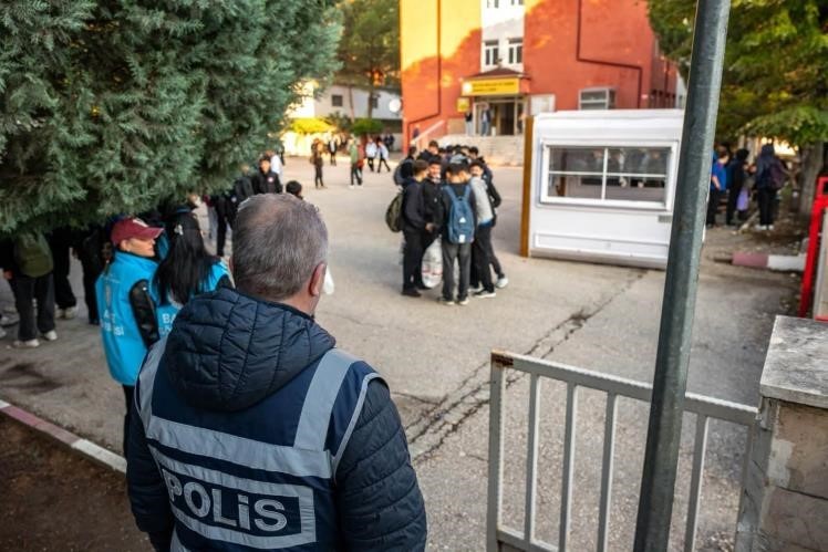 Bilecik’te okul çevrelerinde sıkı denetim