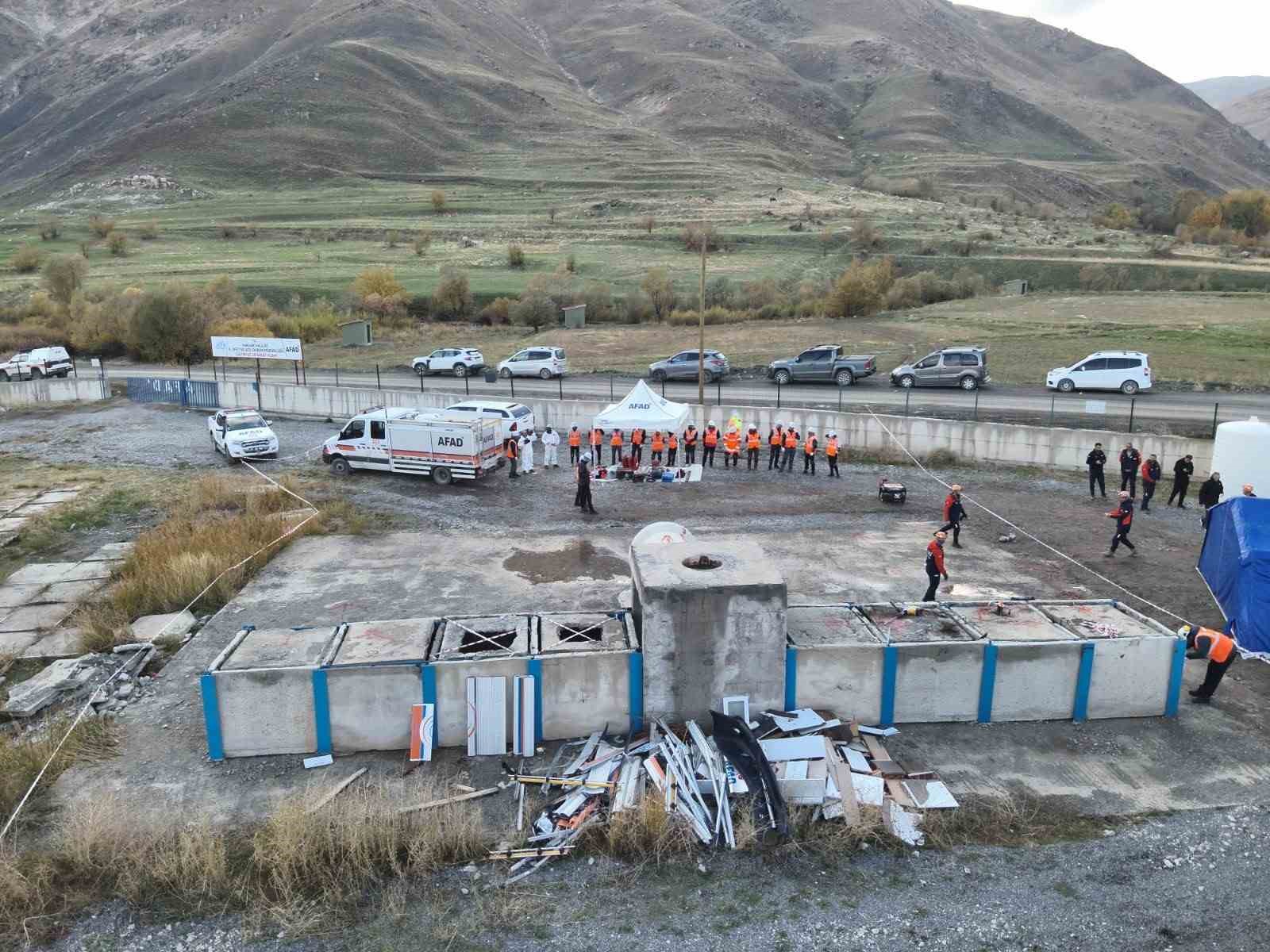 Hakkâri AFAD’tan CİSAD ekibine arama kurtarma akreditasyon eğitimi