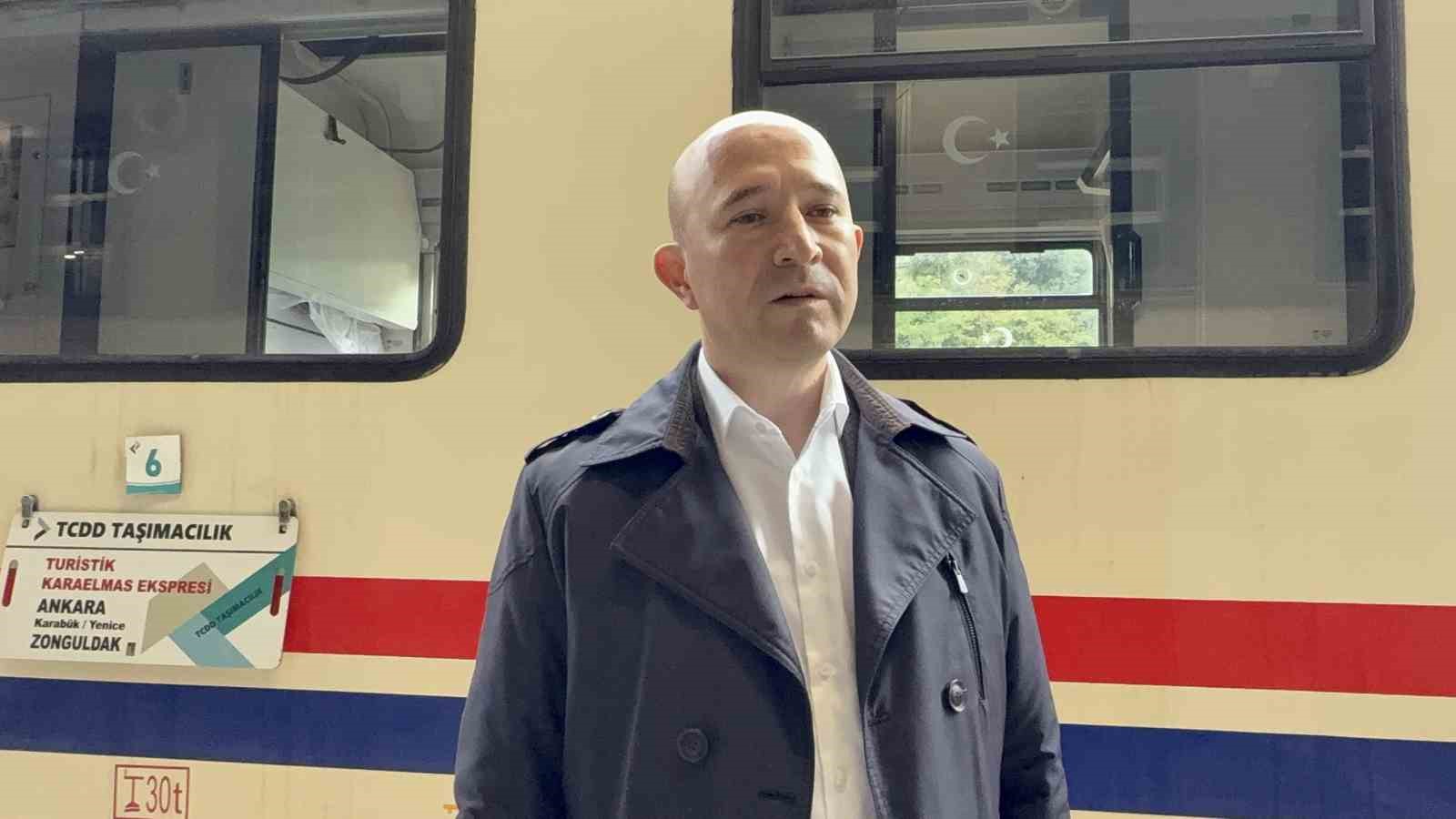 Turistik Karaelmas Ekspresi 170 yolcusuyla Zonguldak’a ulaştı