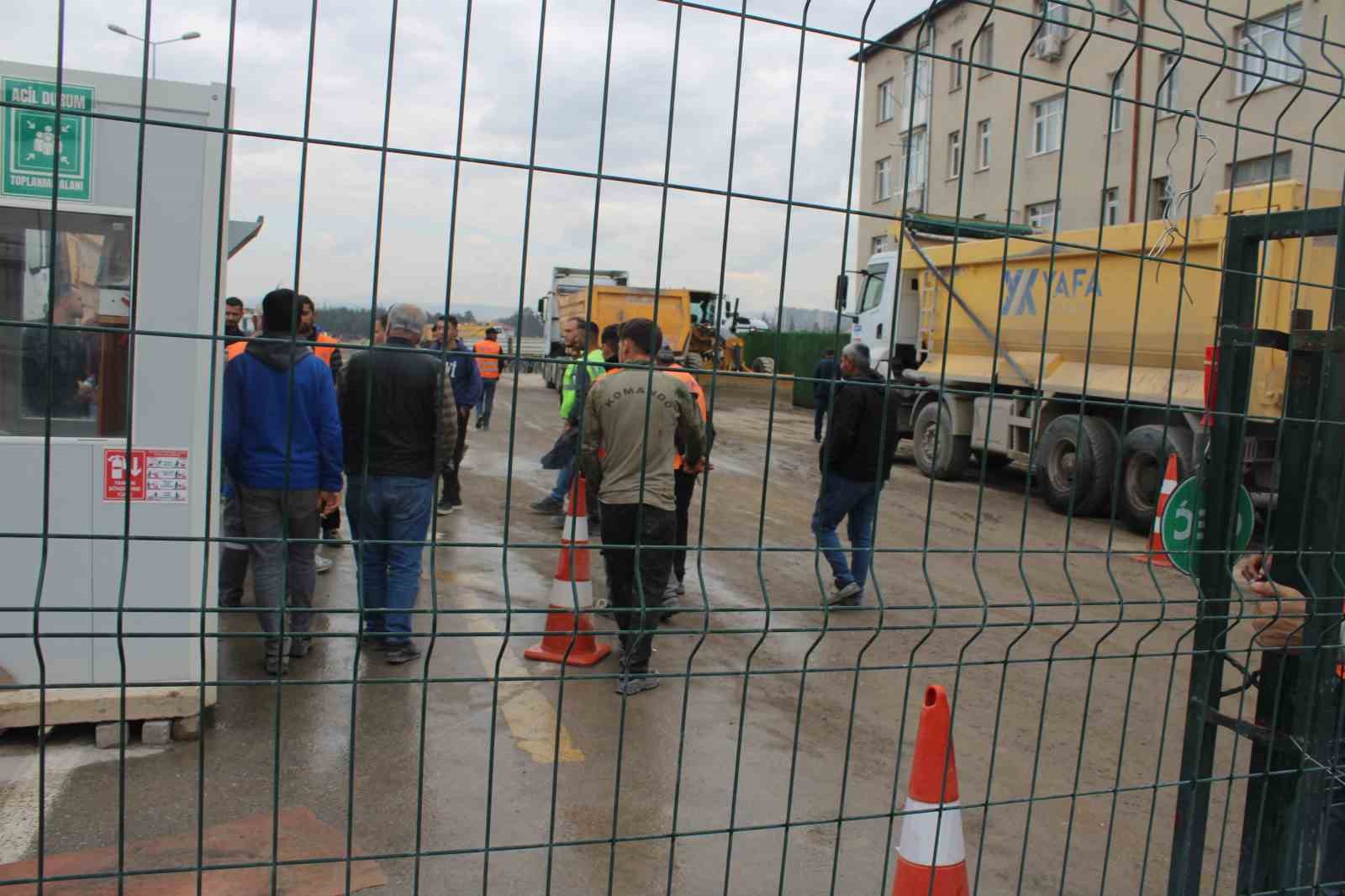YAFA Grup maaş ödemedi, işçiler eylem yaptı