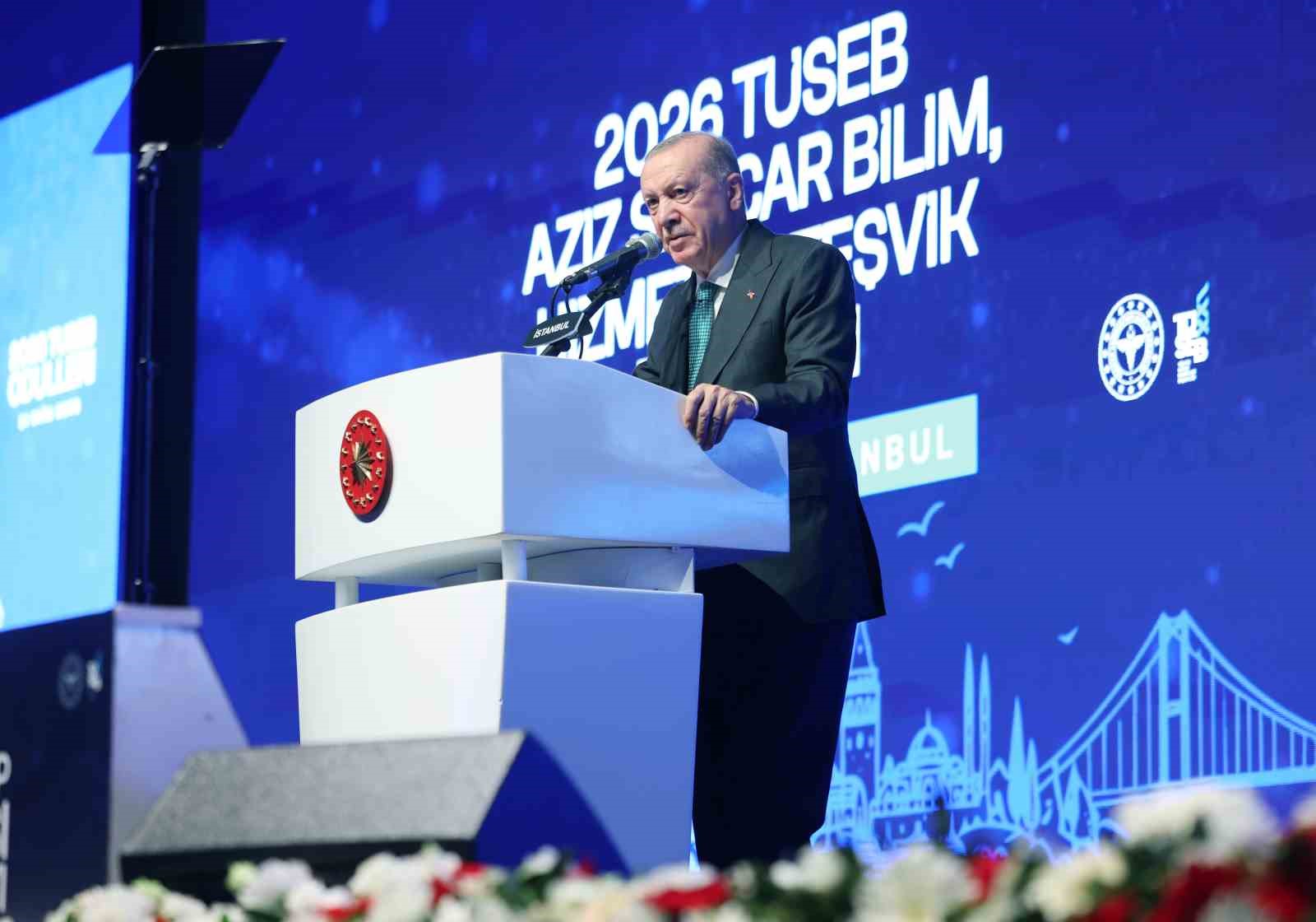Cumhurbaşkanı Erdoğan: "Sağlıkta zirveye oynamayı sürdüreceğiz"