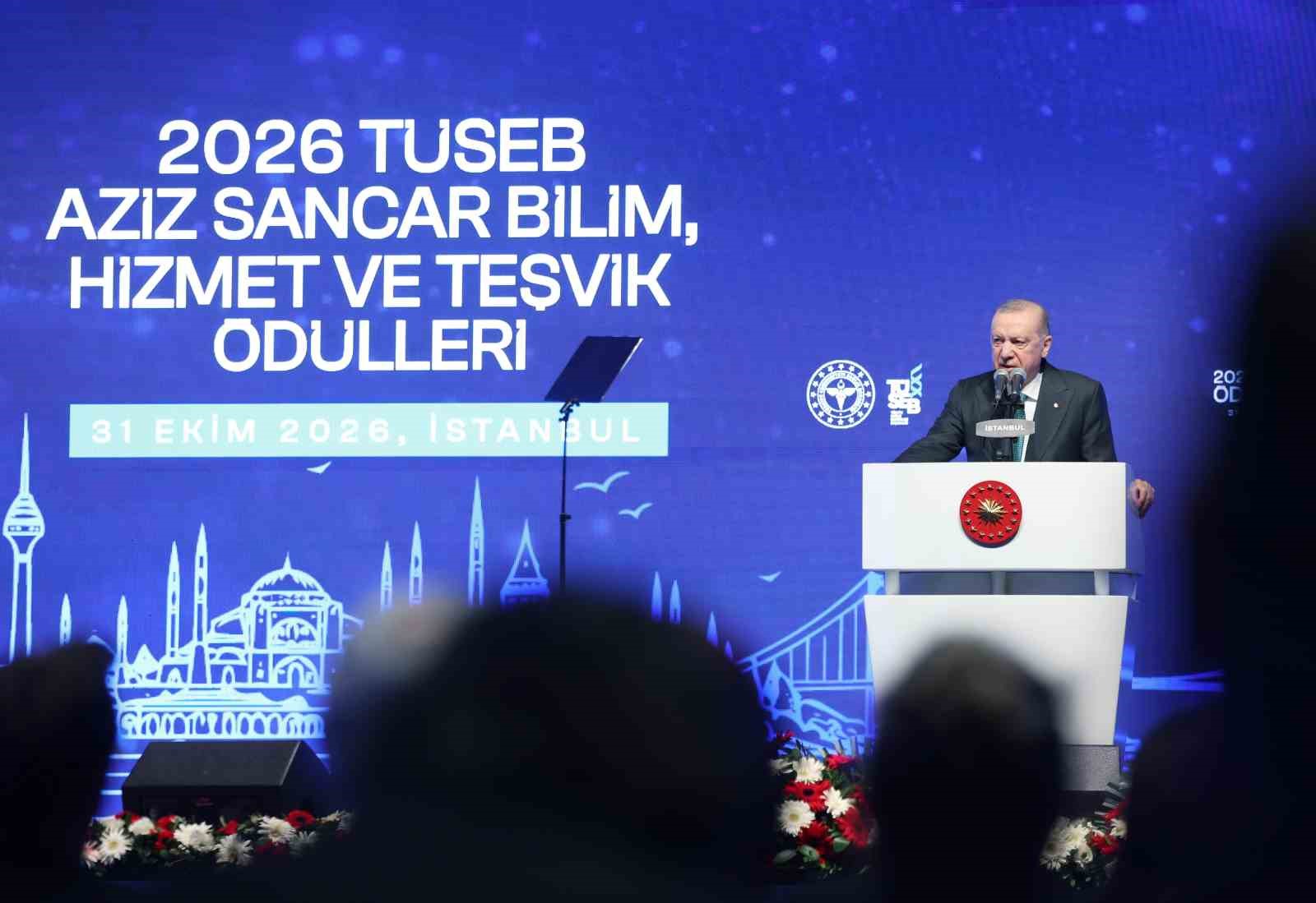 Cumhurbaşkanı Erdoğan: "Sağlıkta zirveye oynamayı sürdüreceğiz"