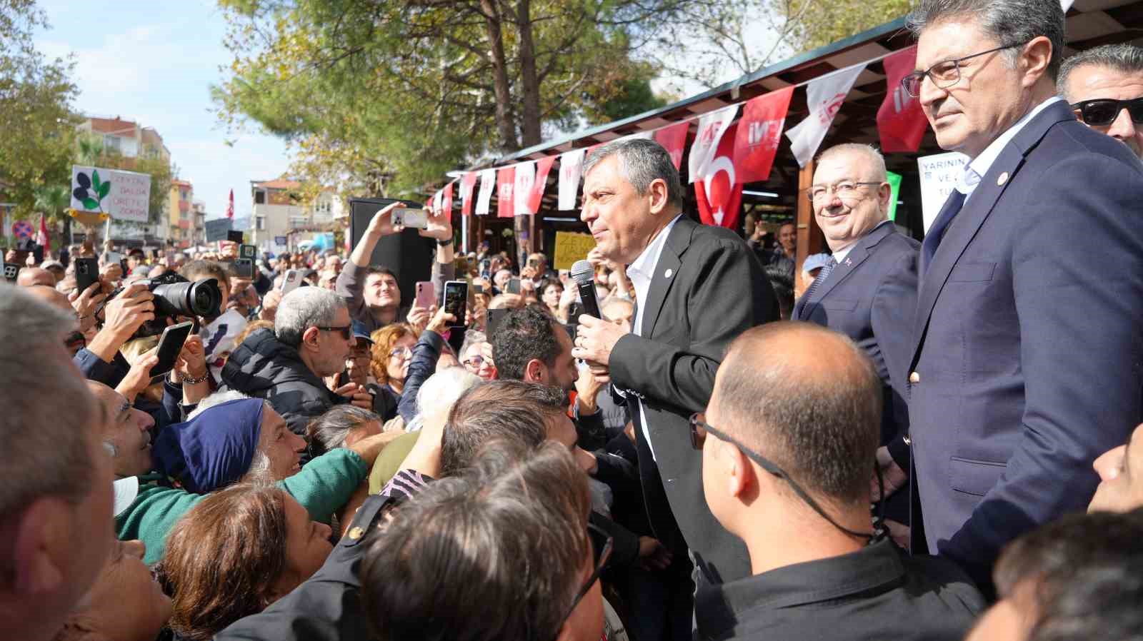 Özgür Özel’den Balıkesir Körfezi’ne çıkarma: 4 ilçede zeytin mesaisi