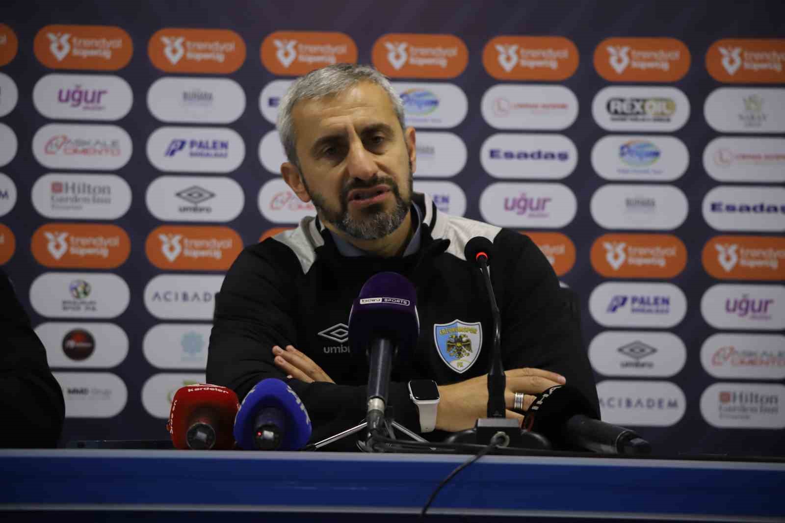 Serkan Özbalta: "Devre arası bazı şeyleri değiştirmemiz gerekiyordu"