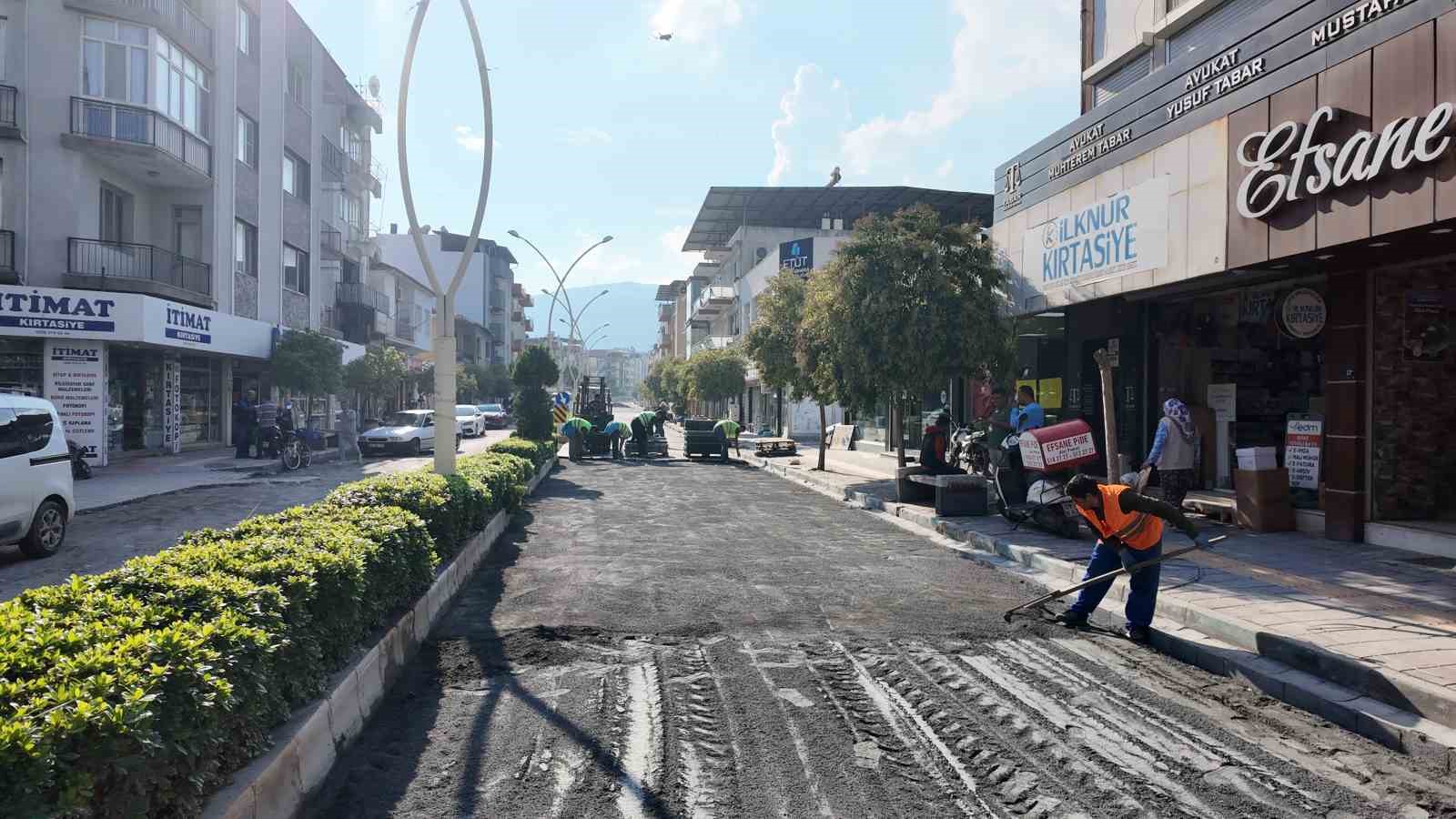 Söke devam eden projelerle yenileniyor