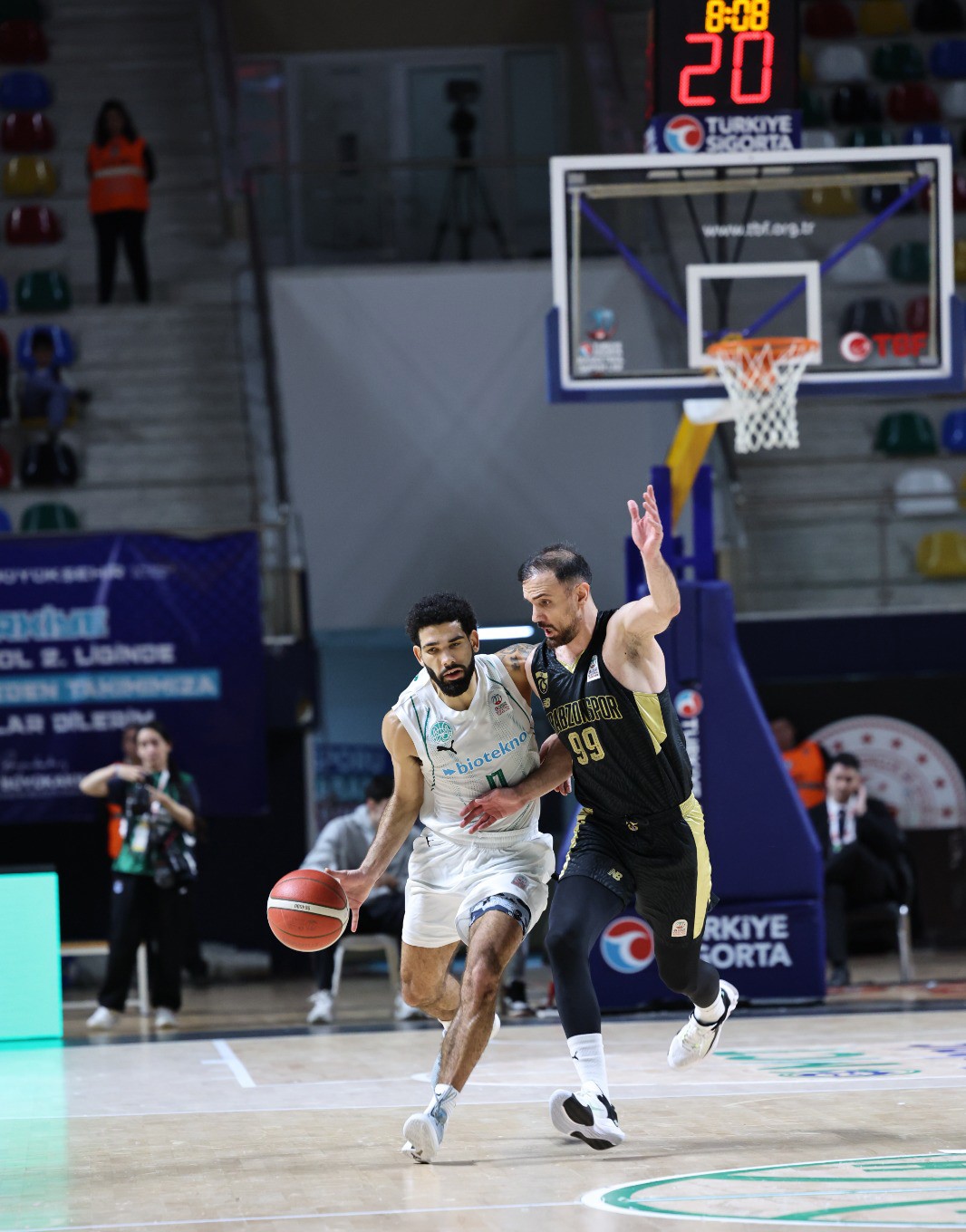 Basketbol Süper Ligi: Körfez Basket: 86 - Trabzonspor: 94