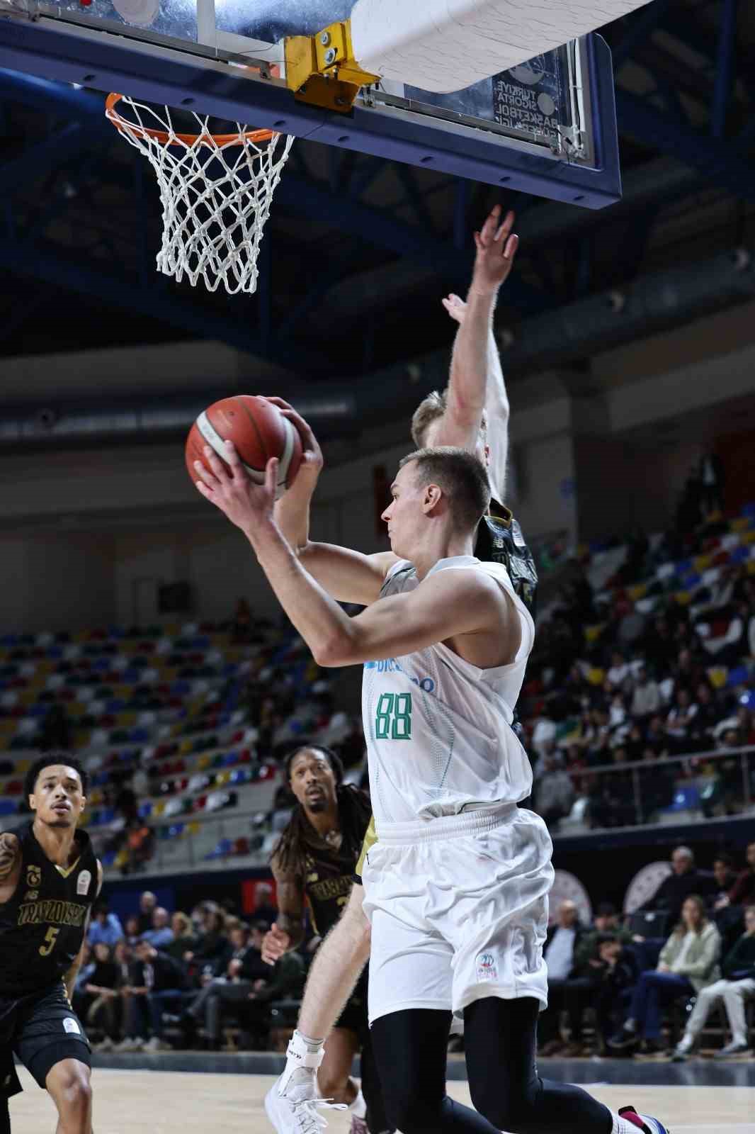 Basketbol Süper Ligi: Körfez Basket: 86 - Trabzonspor: 94