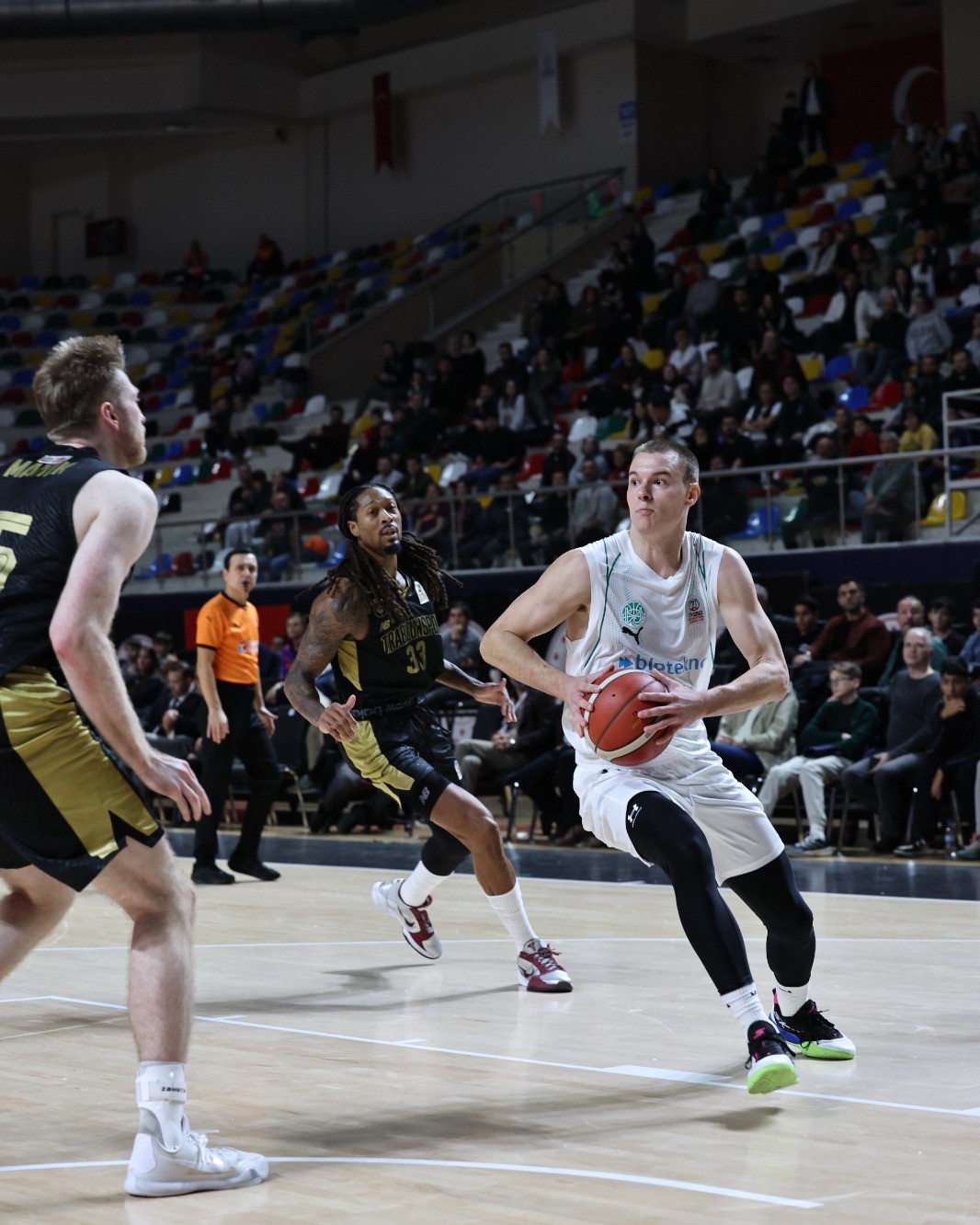 Basketbol Süper Ligi: Körfez Basket: 86 - Trabzonspor: 94