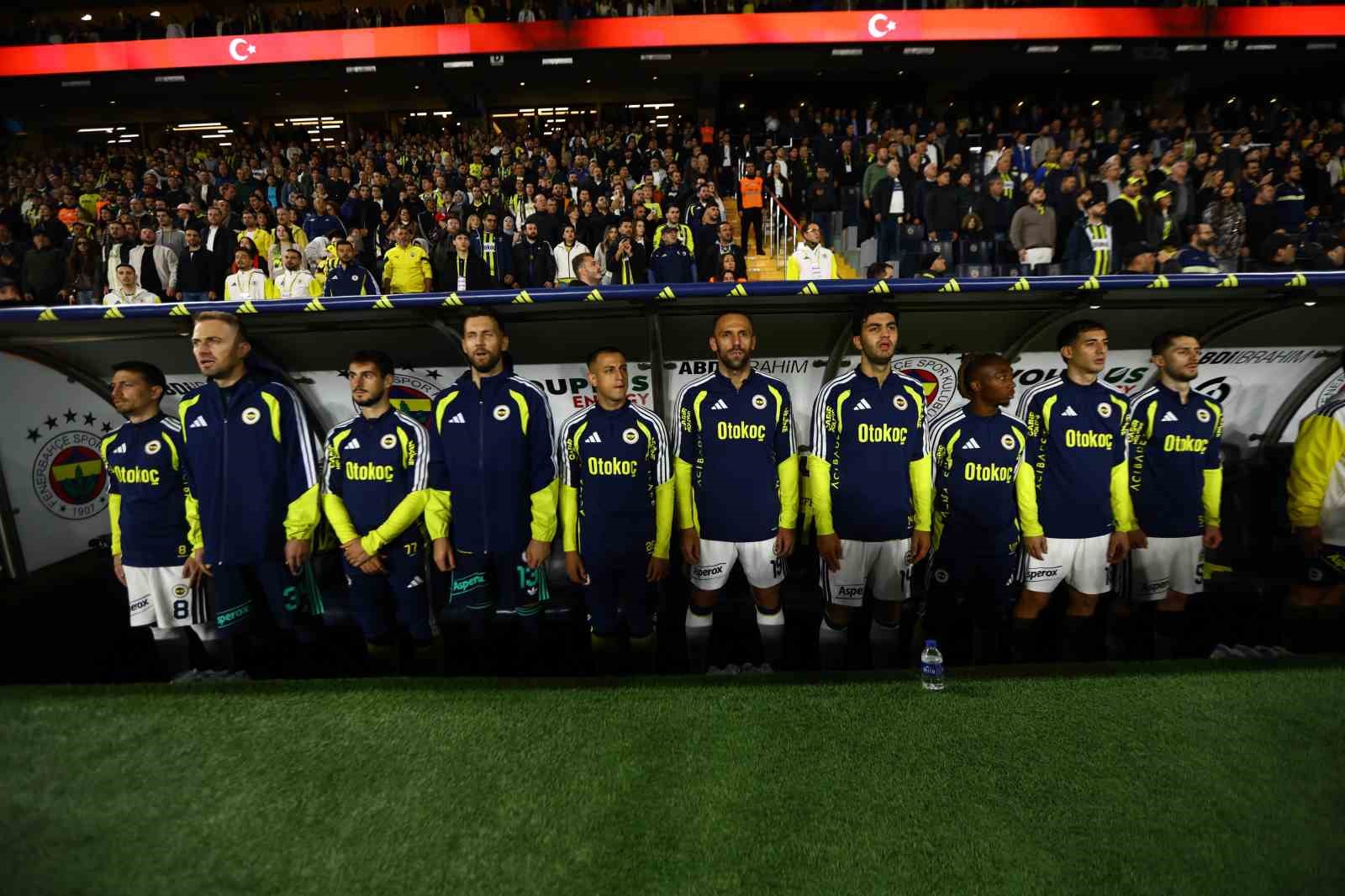 Trendyol Süper Lig: Fenerbahçe: 0 - Göztepe: 0 (Maç devam ediyor)