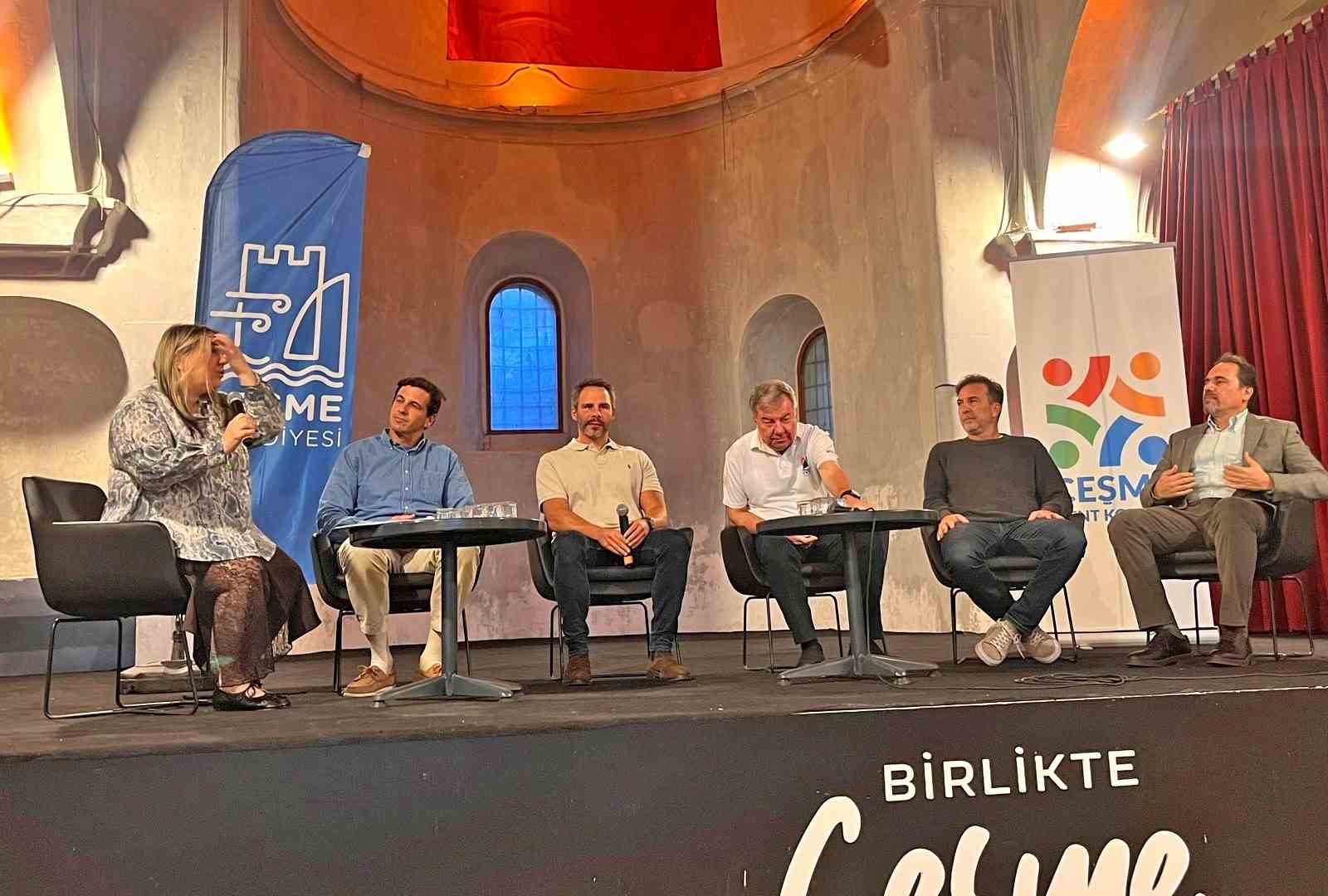 Çeşme’de "Deniz Bize Ne Söylüyor" söyleşisi düzenlendi
