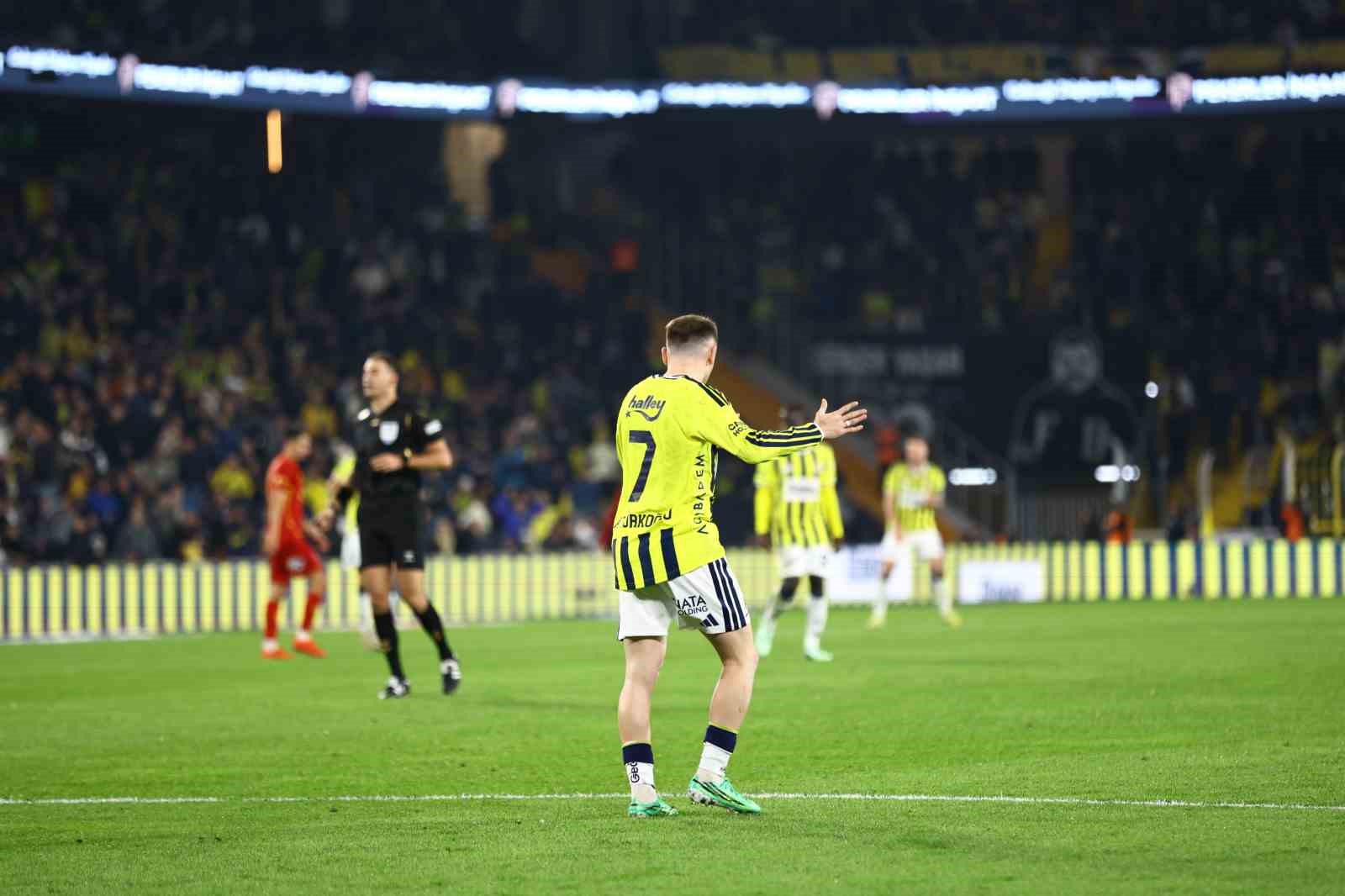 Trendyol Süper Lig: Fenerbahçe: 1 - Göztepe: 2 (Maç sonucu)