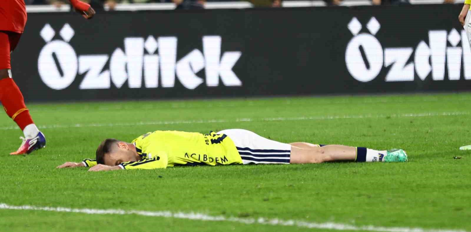Trendyol Süper Lig: Fenerbahçe: 1 - Göztepe: 2 (Maç sonucu)