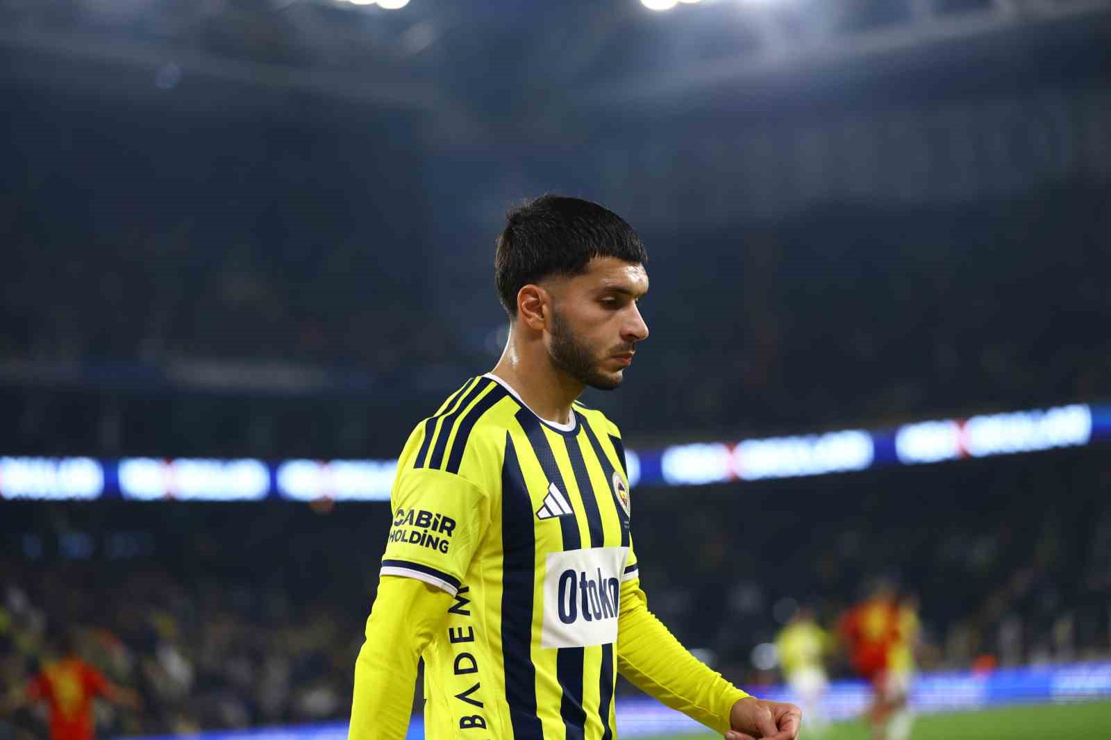 Trendyol Süper Lig: Fenerbahçe: 1 - Göztepe: 2 (Maç sonucu)