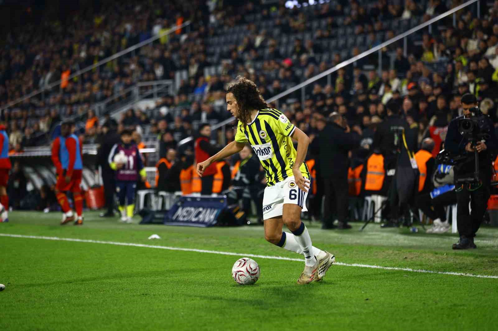 Trendyol Süper Lig: Fenerbahçe: 1 - Göztepe: 2 (Maç sonucu)